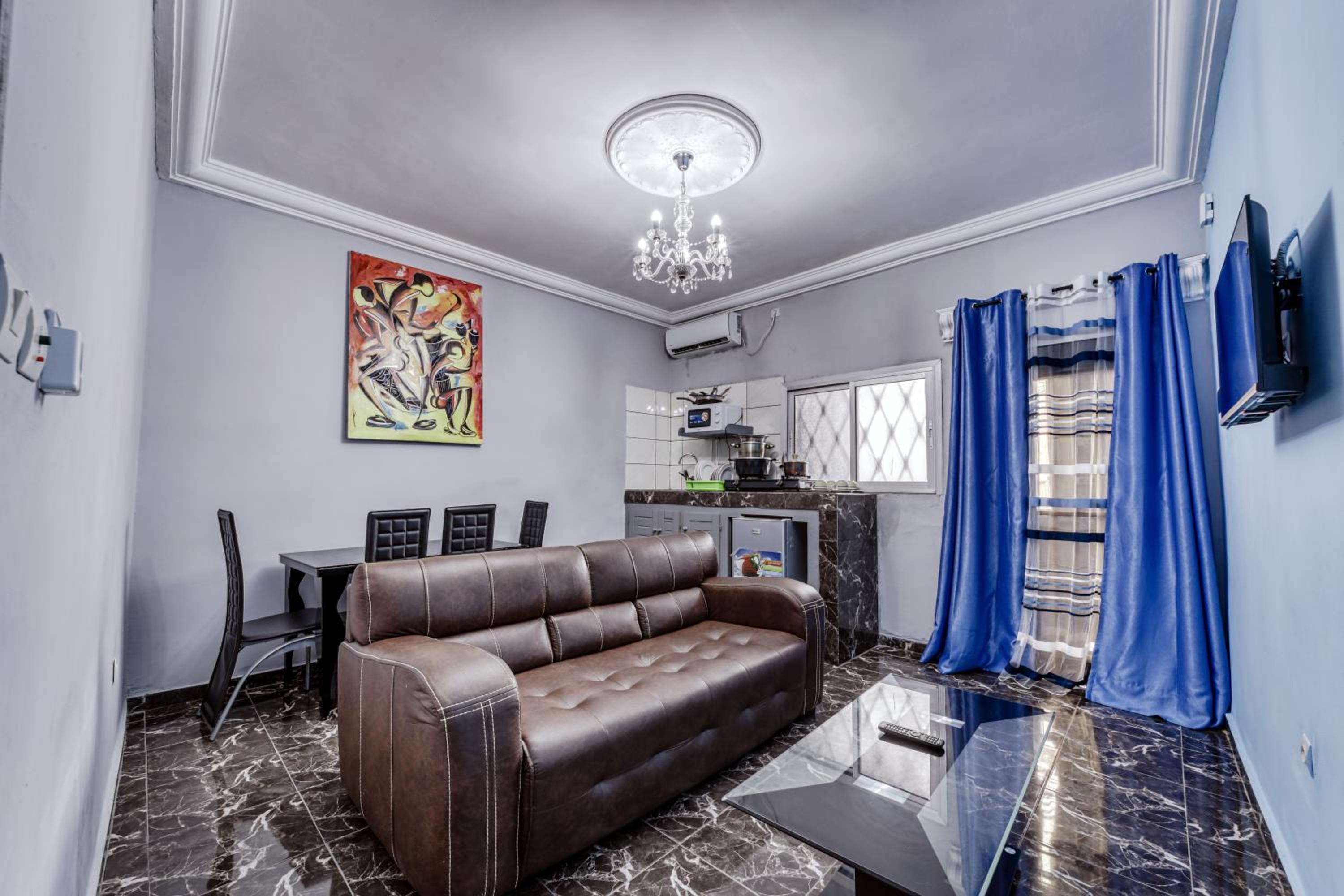 Family Studio