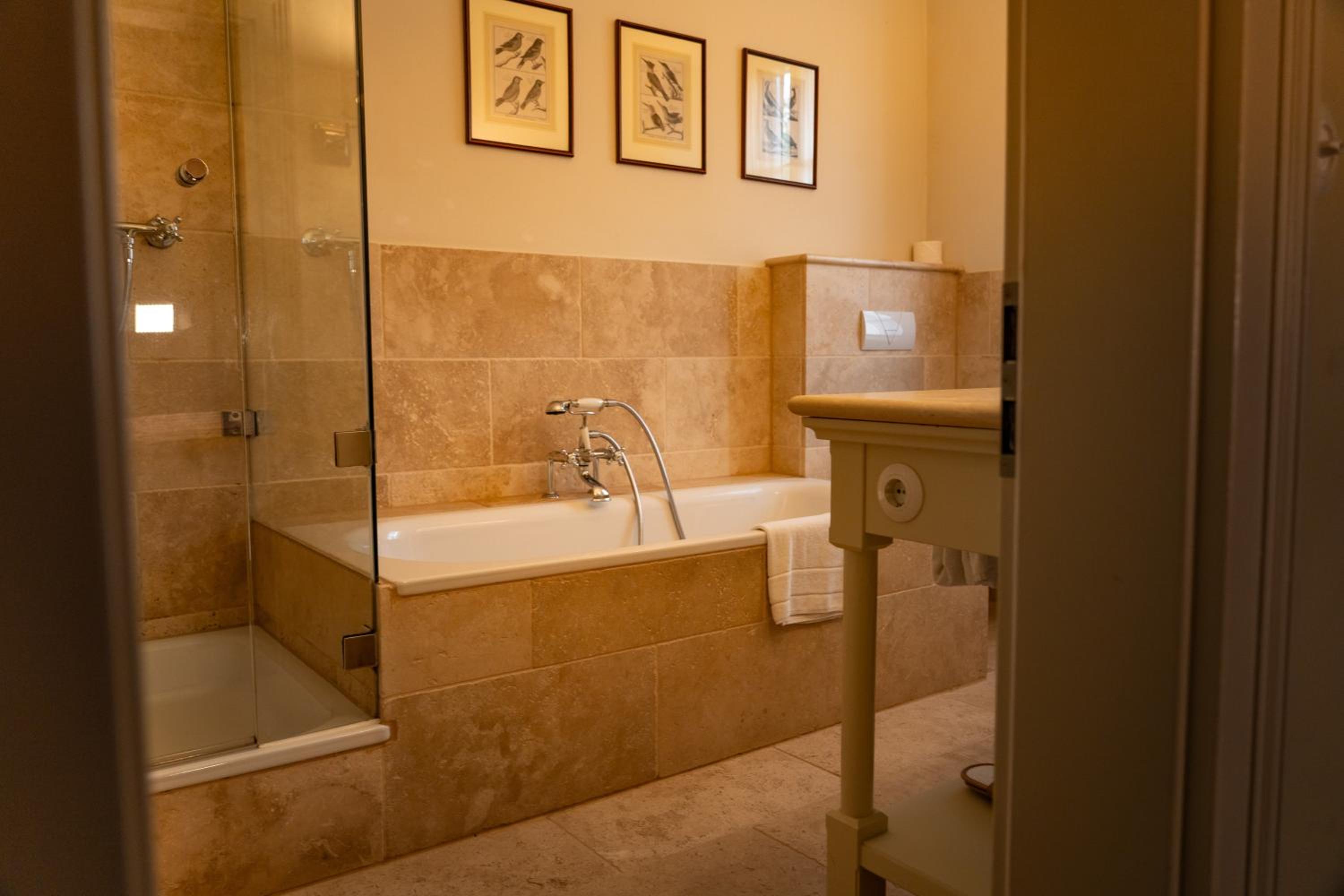 Superior Double Room - Photo 3