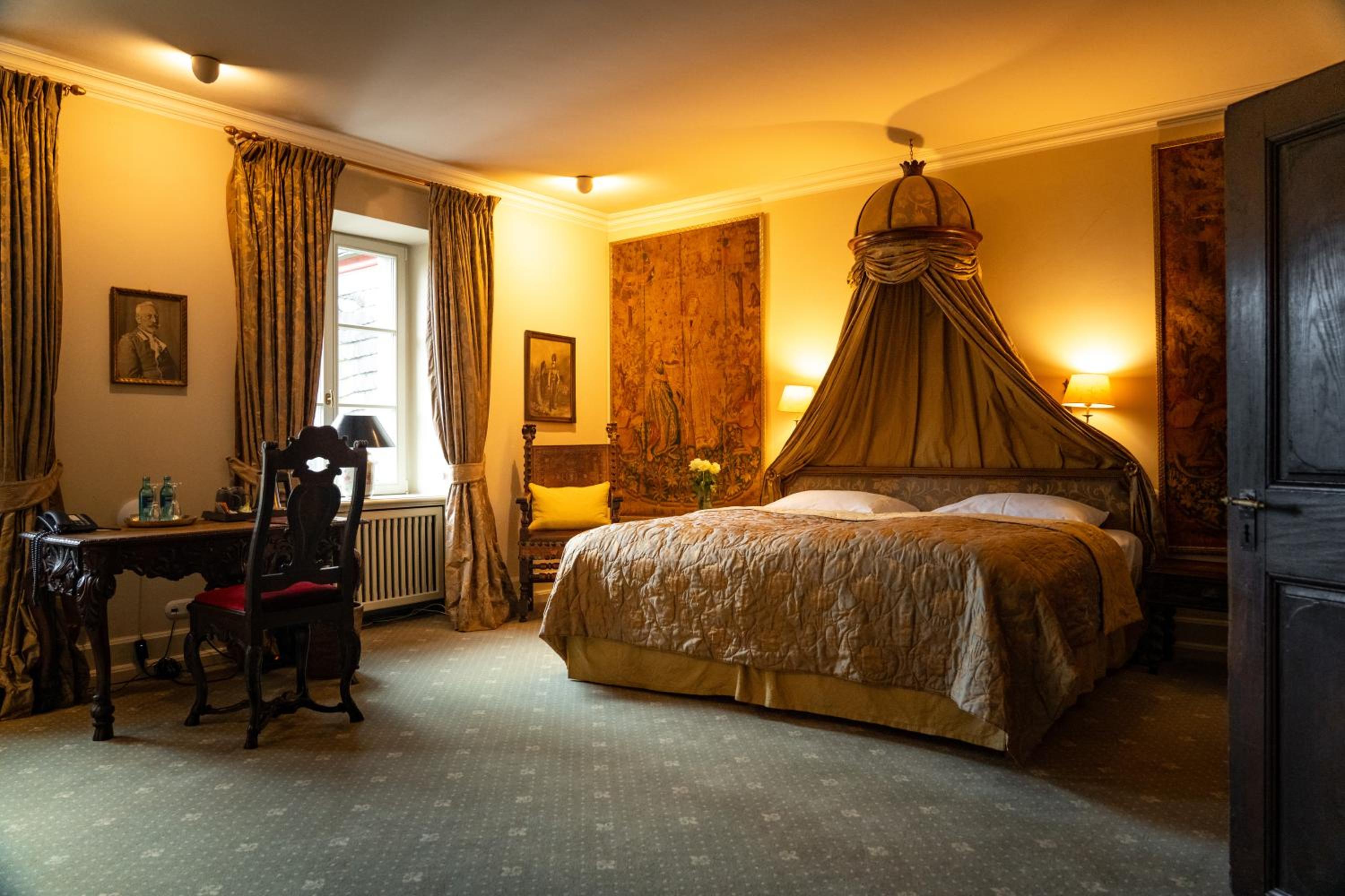 Deluxe Suite - Photo 2