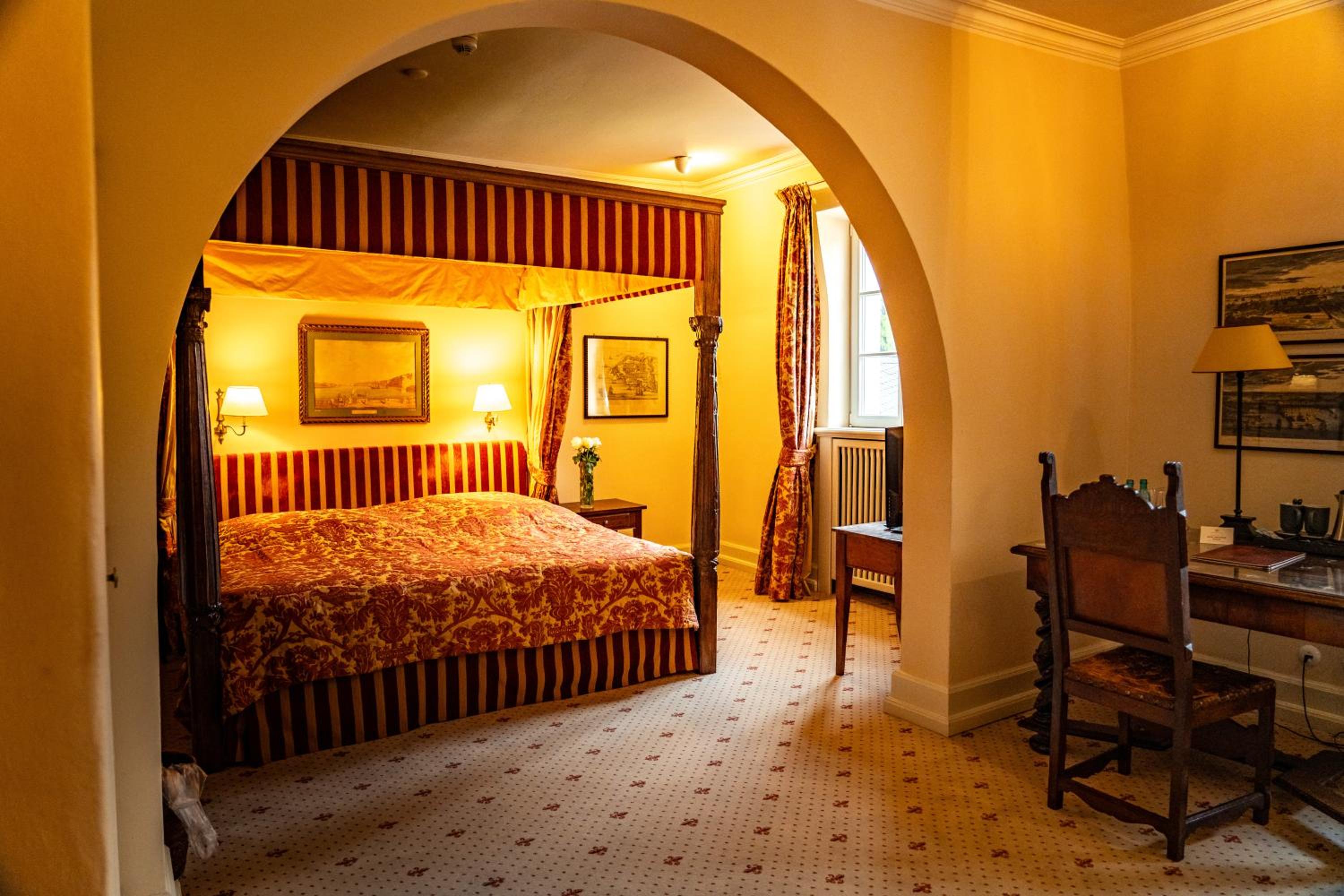 Deluxe Suite - Photo 3
