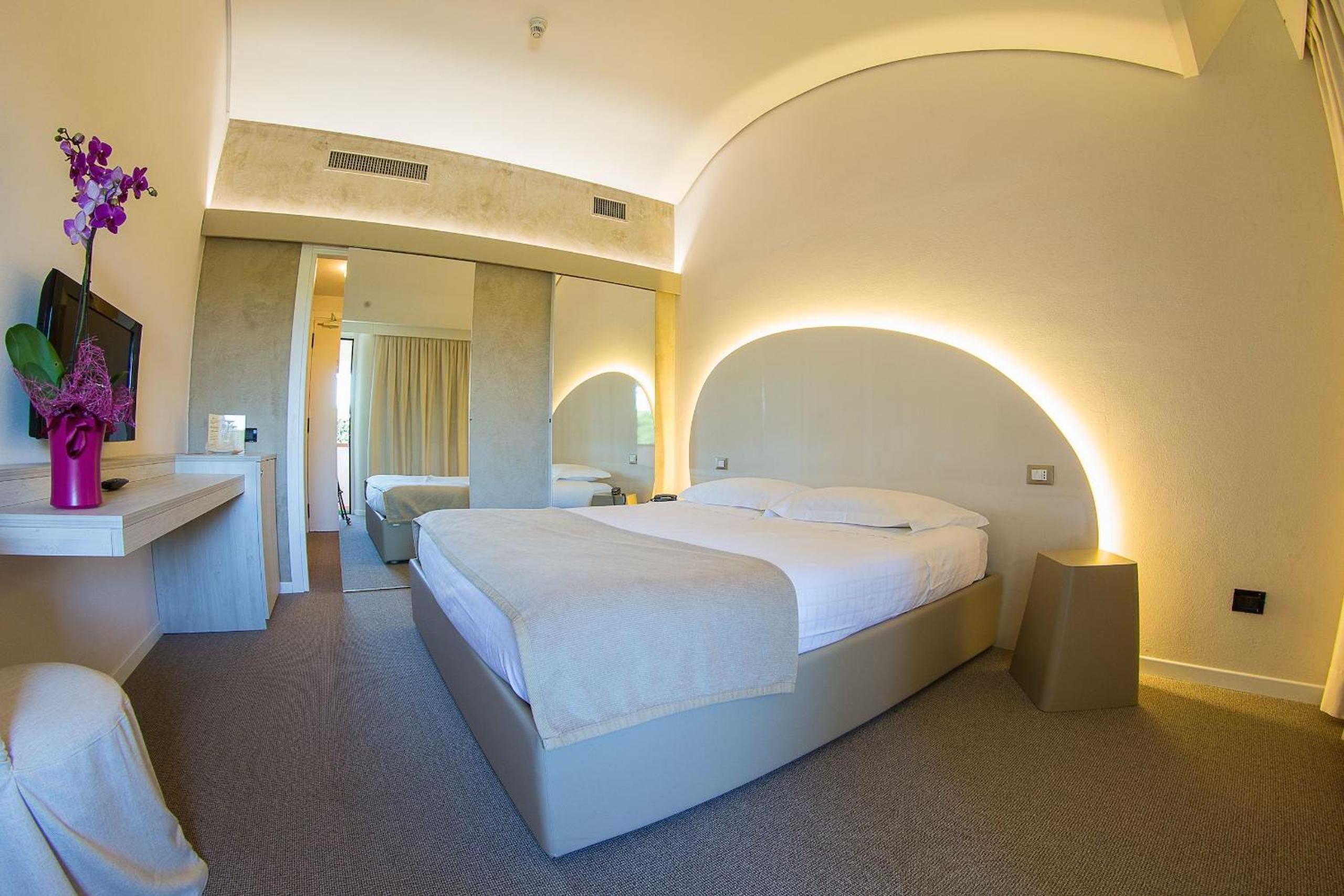Deluxe Double Room - Photo 5