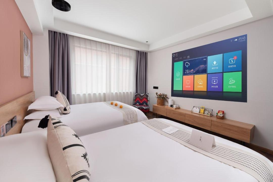 Twin Room with City View