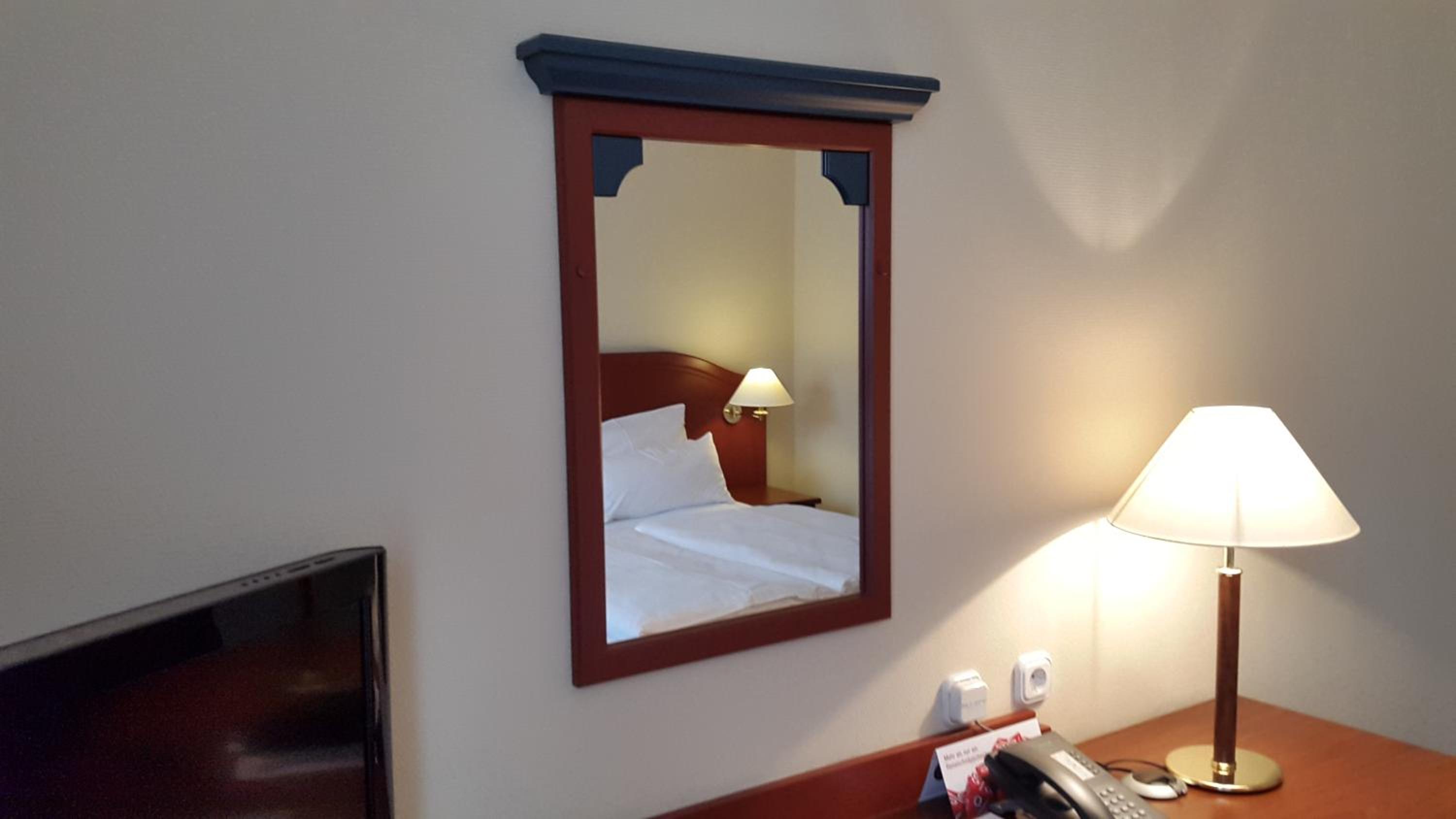 Standard Double Room - Photo 10