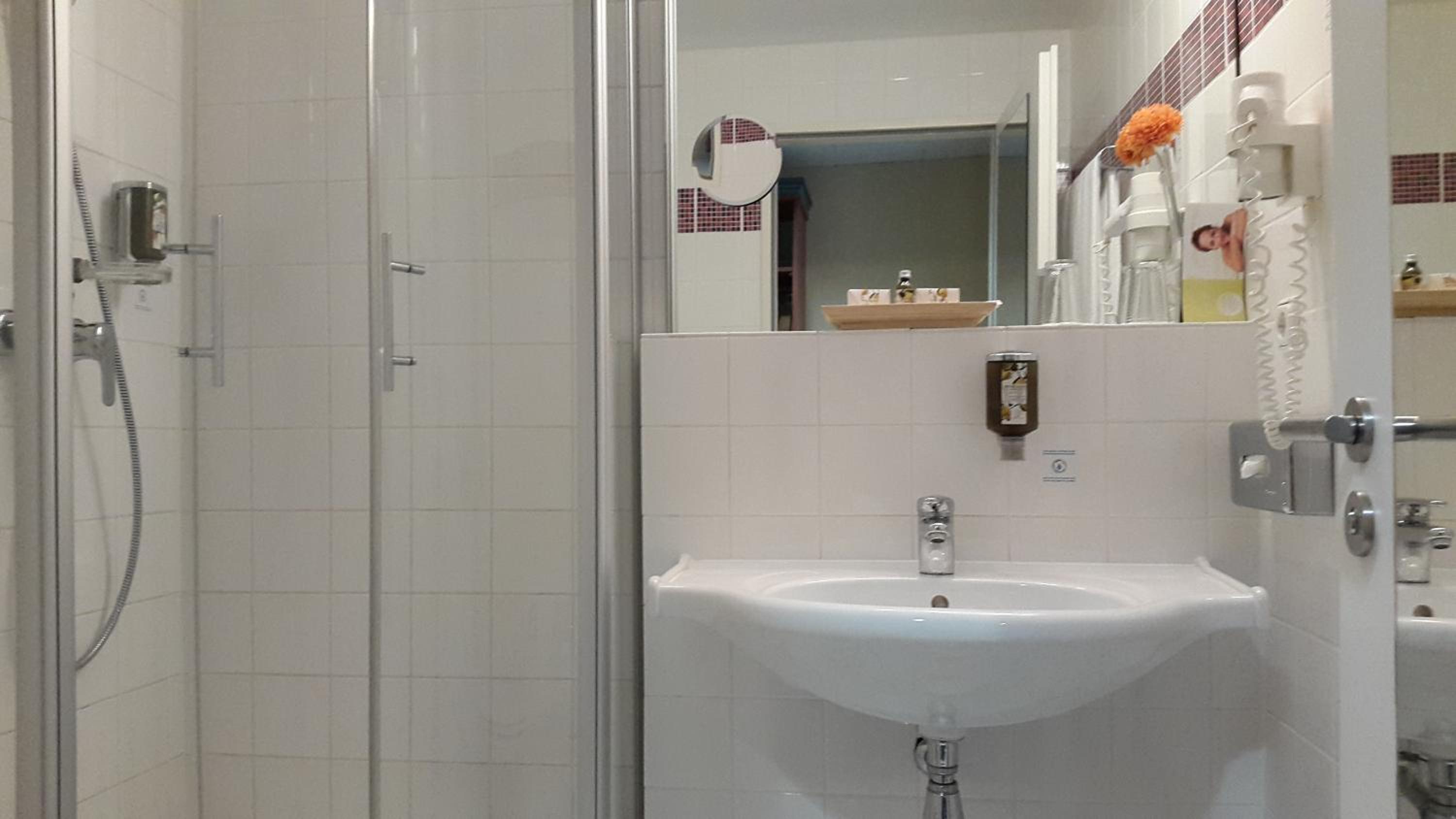 Comfort Double Room - Photo 9