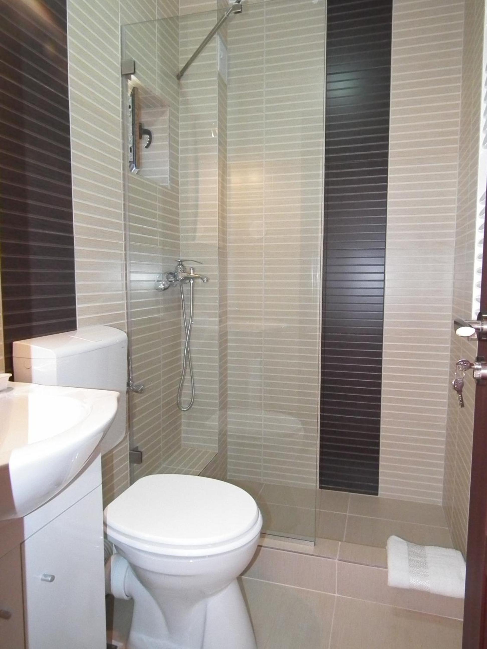 Double Room - Photo 11