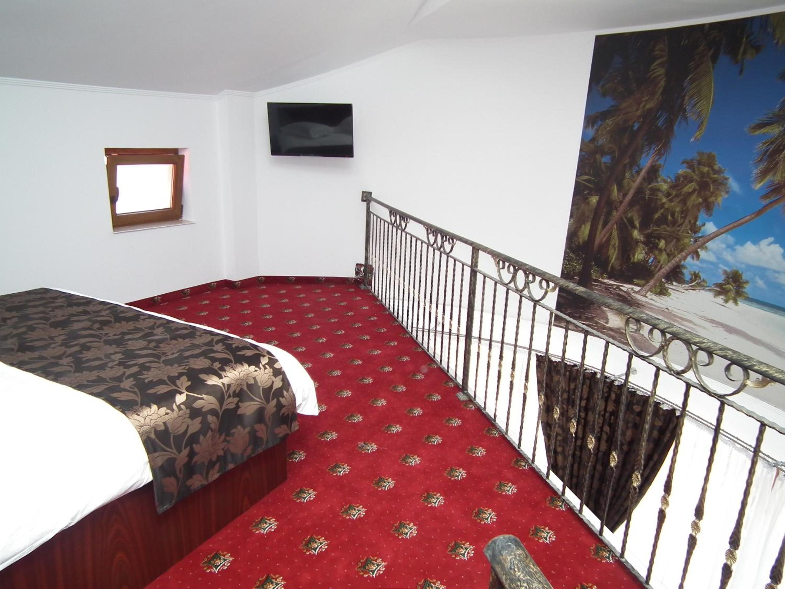 Duplex Suite - Photo 5