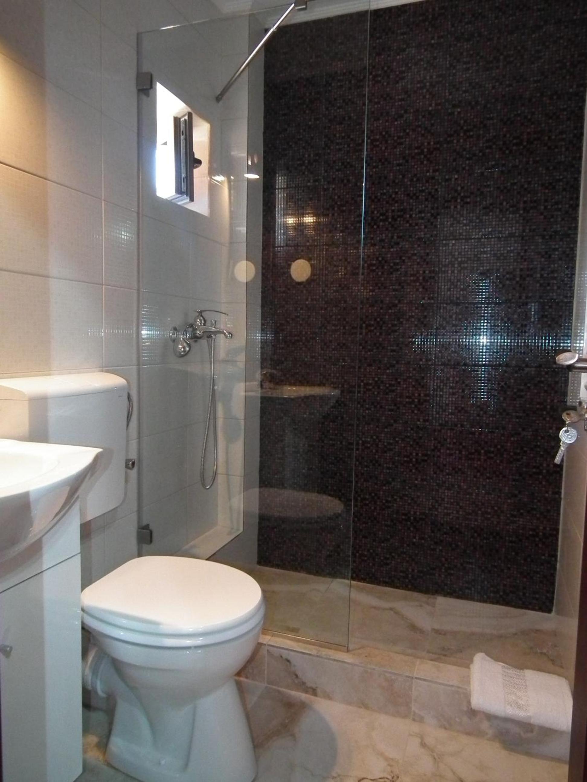 Double Room - Photo 20