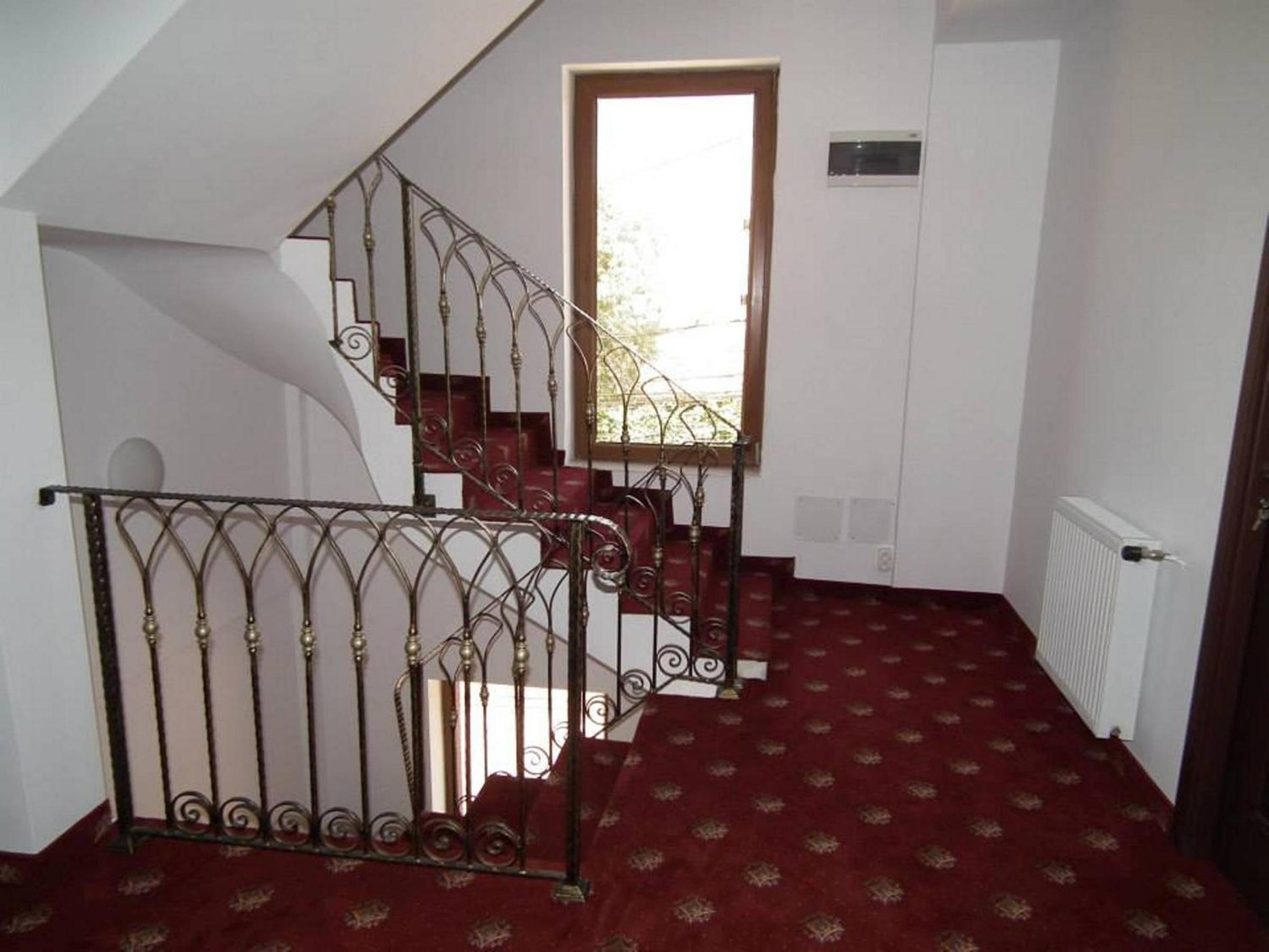 Twin Room - Photo 7