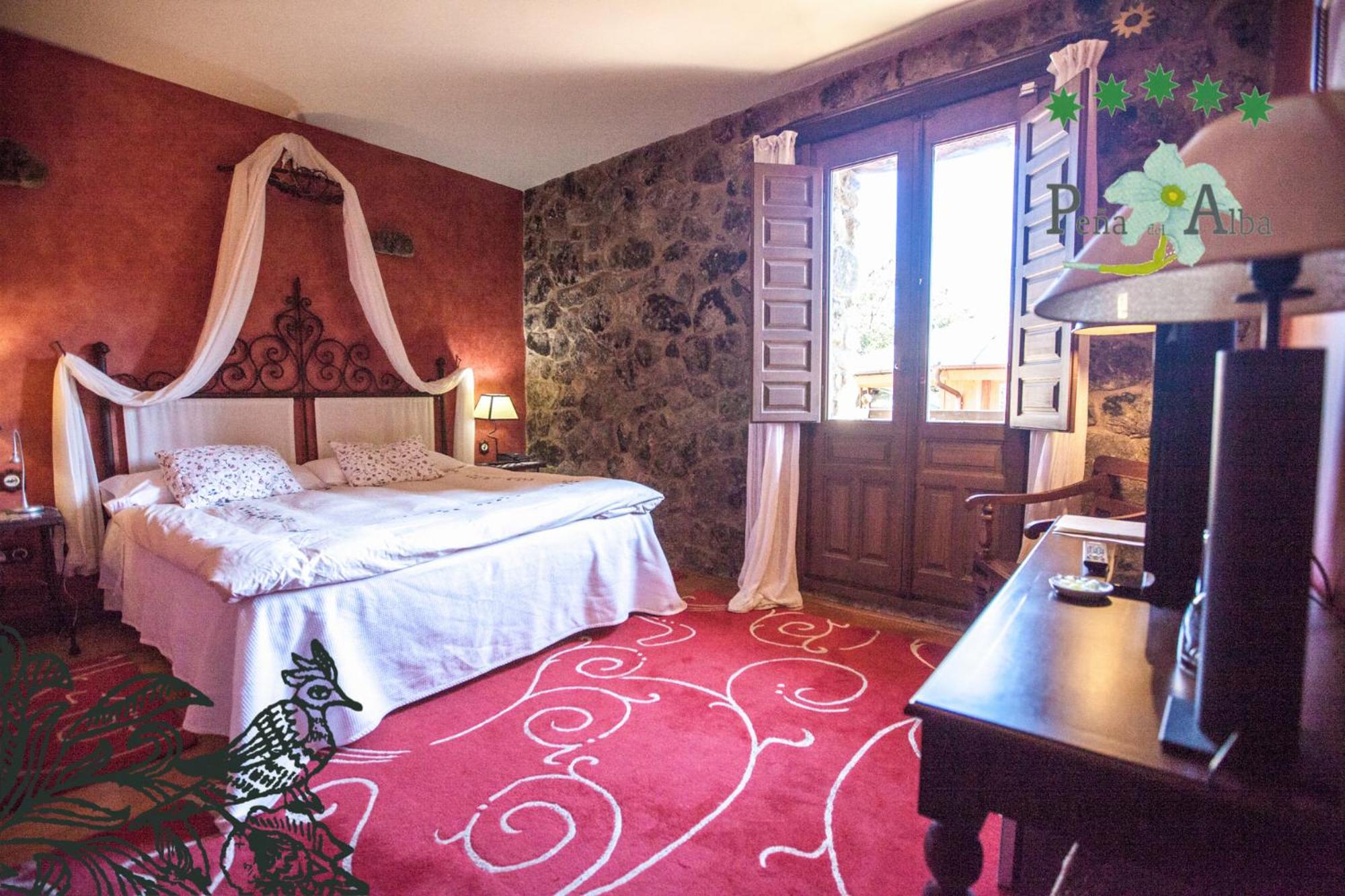 Double or Twin Room - Photo 7