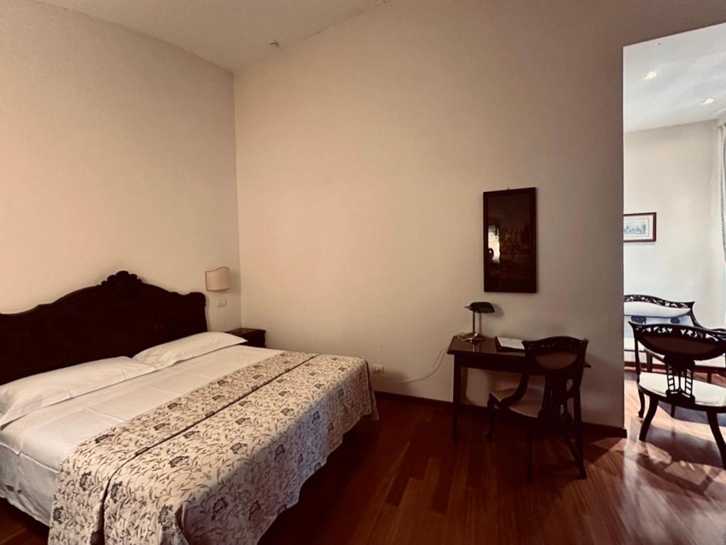 Single Room photo 3