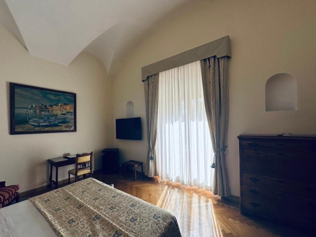 Double Room - Photo 9