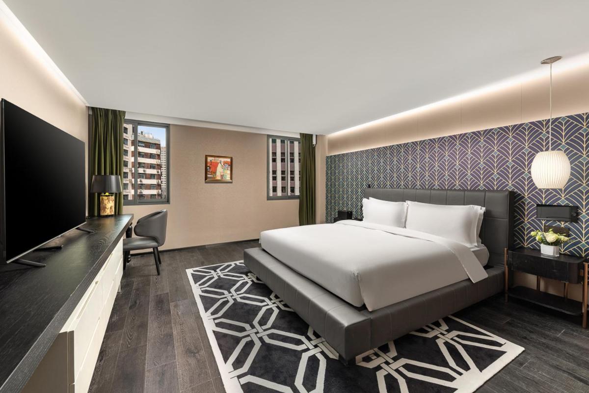 Executive King Room