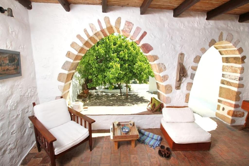 Villa photo 2