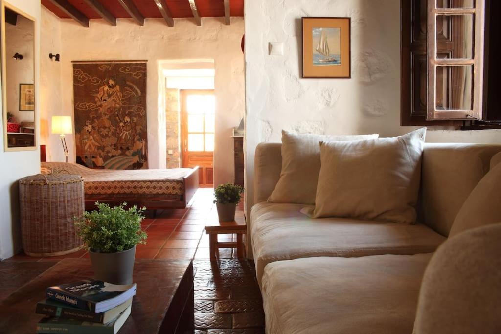 Villa photo 1