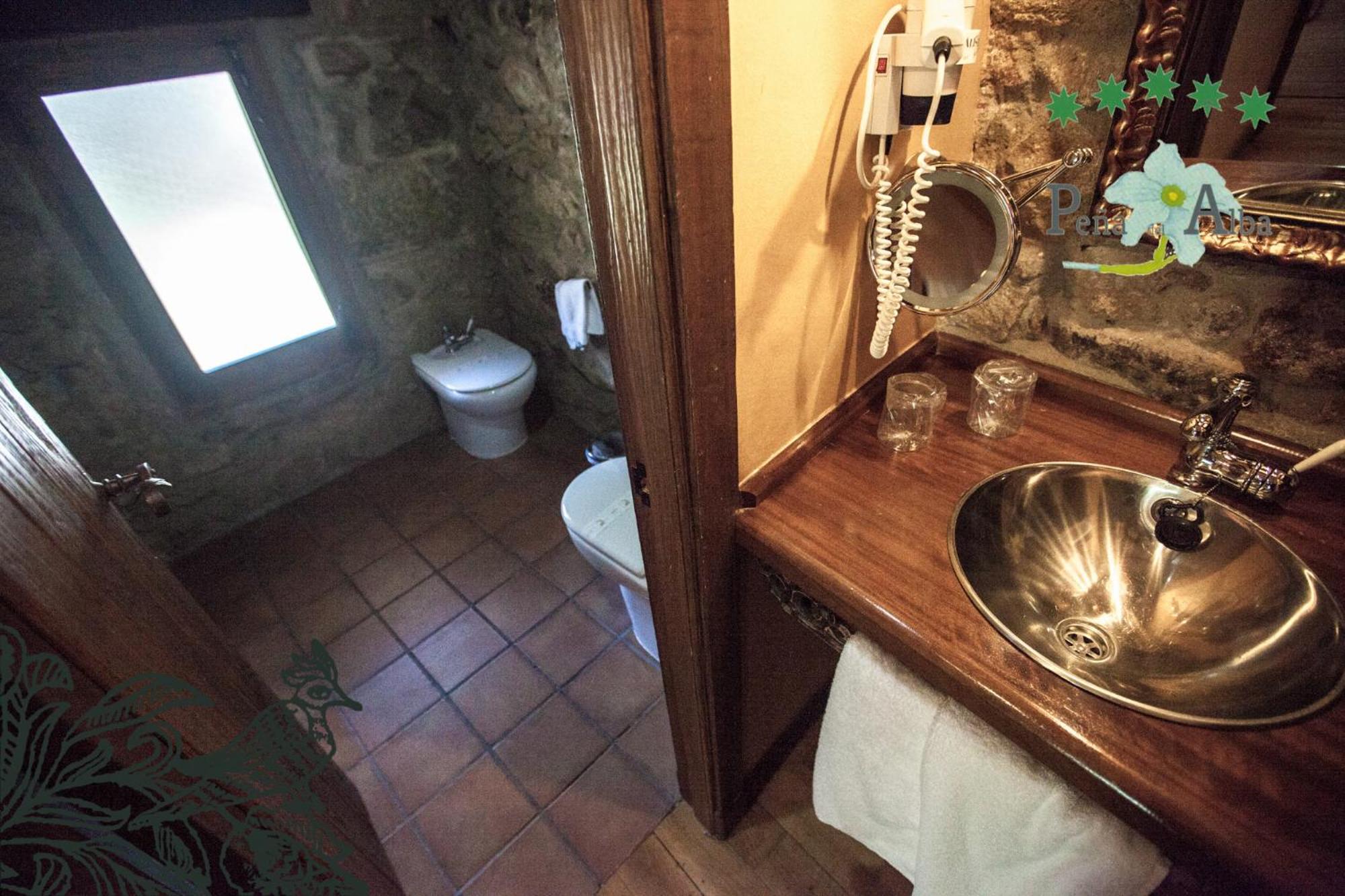 Executive Suite - Photo 7