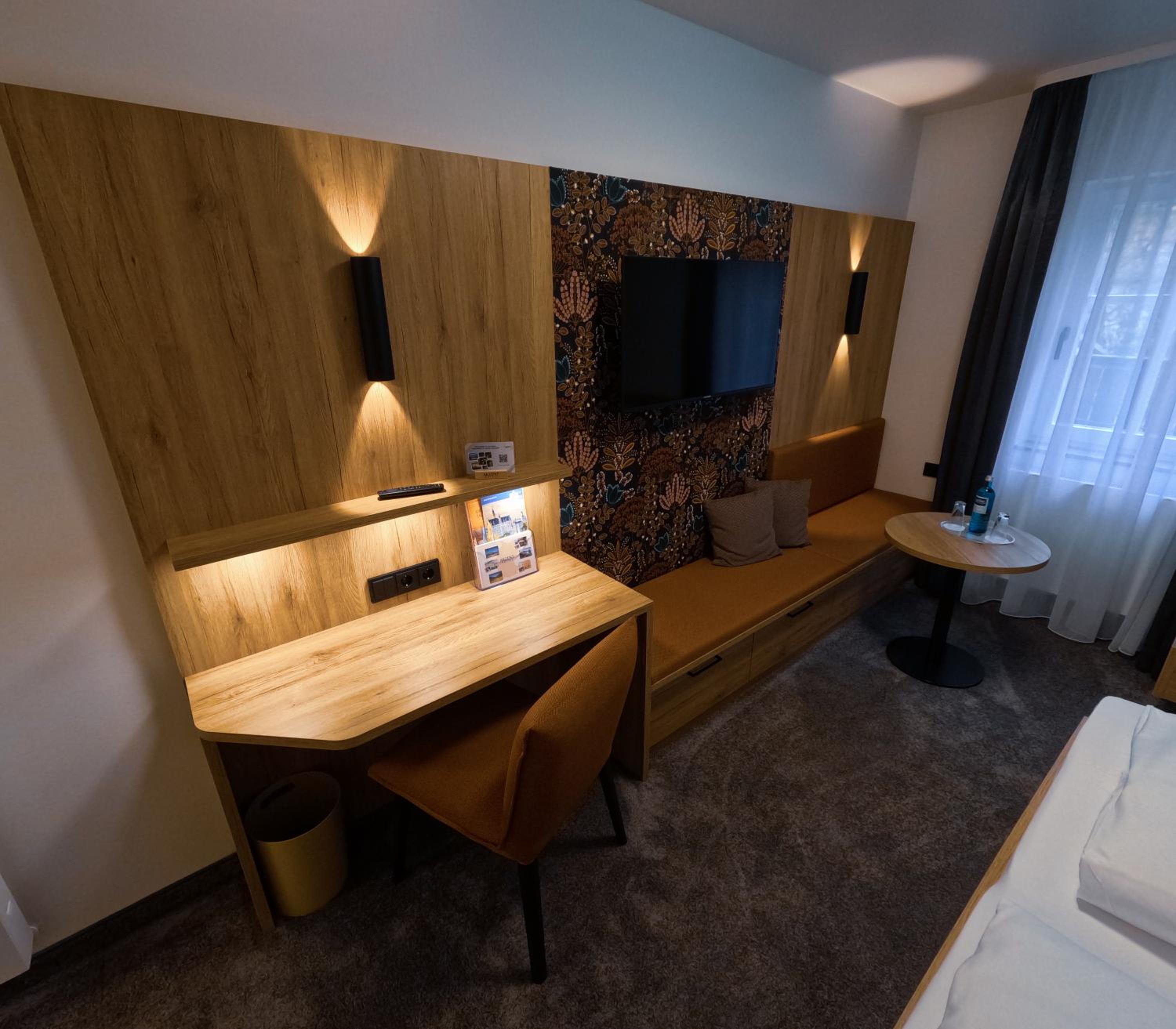 Deluxe Triple Room - Photo 3