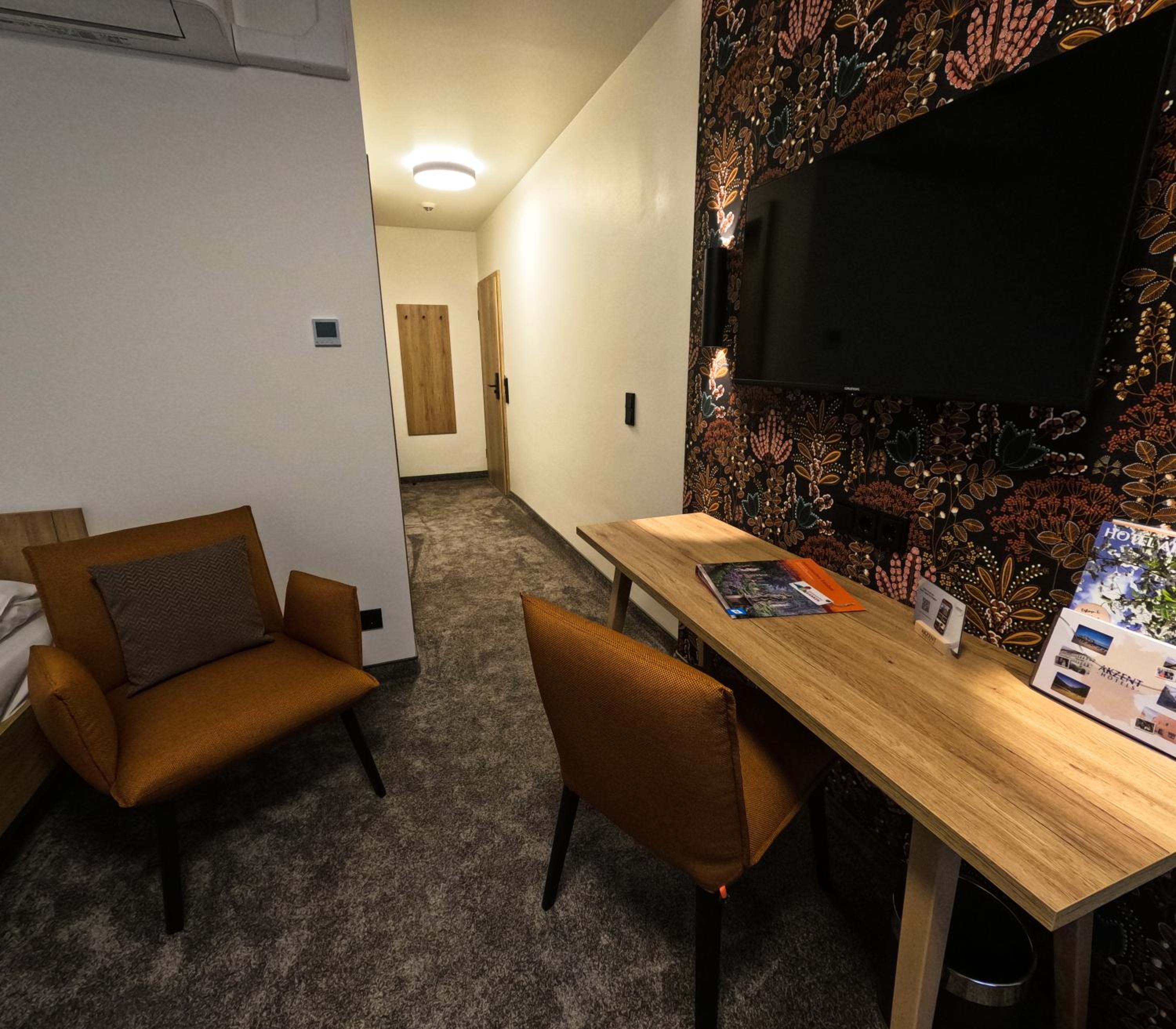 Deluxe Triple Room - Photo 2