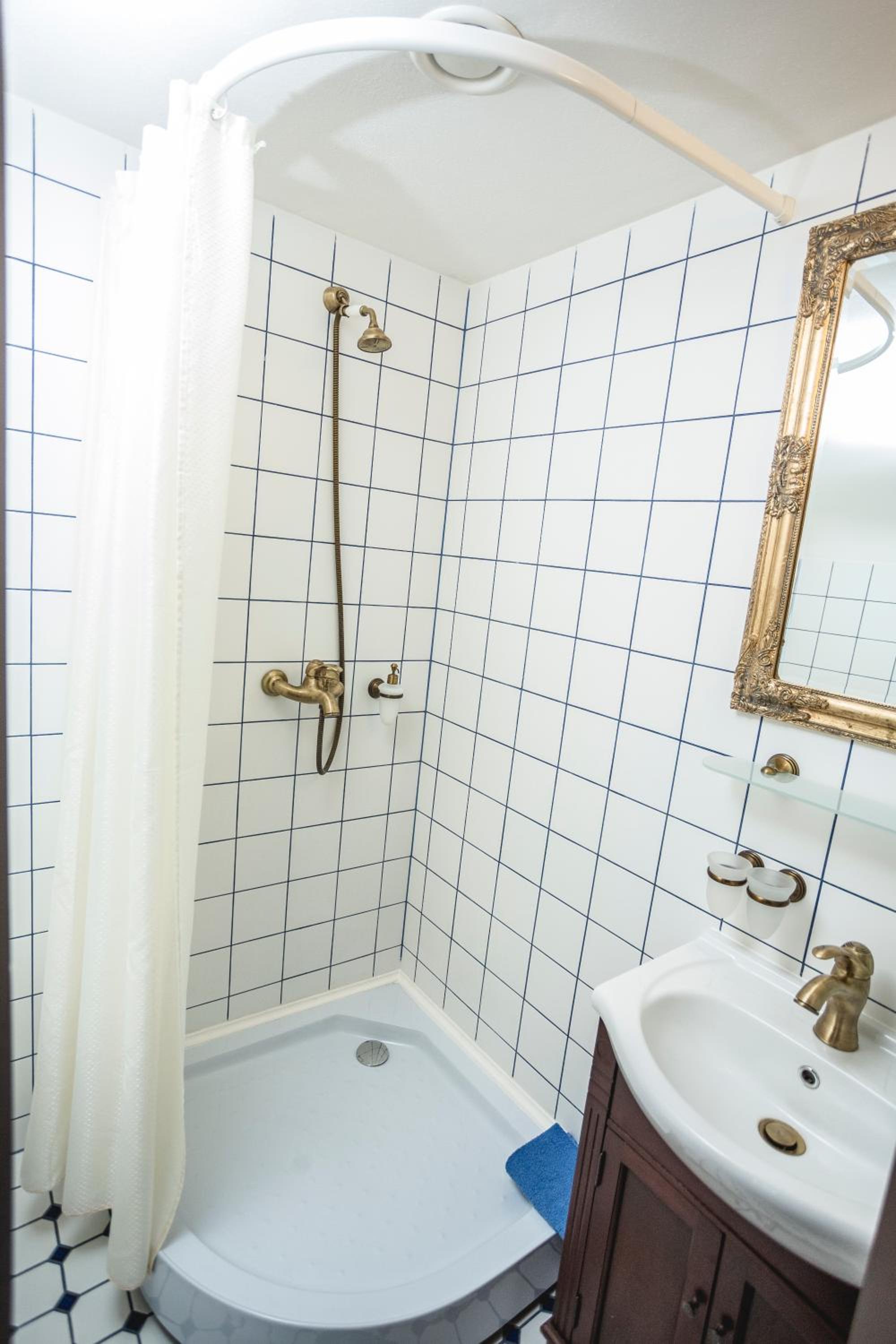 Deluxe Double Room with Garden View - Photo 4