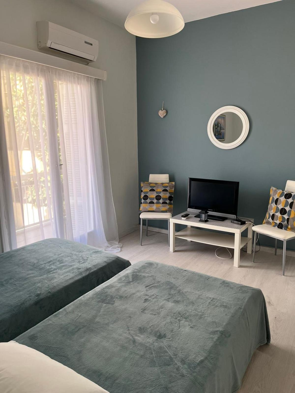 Apartment with Garden View - Photo 6