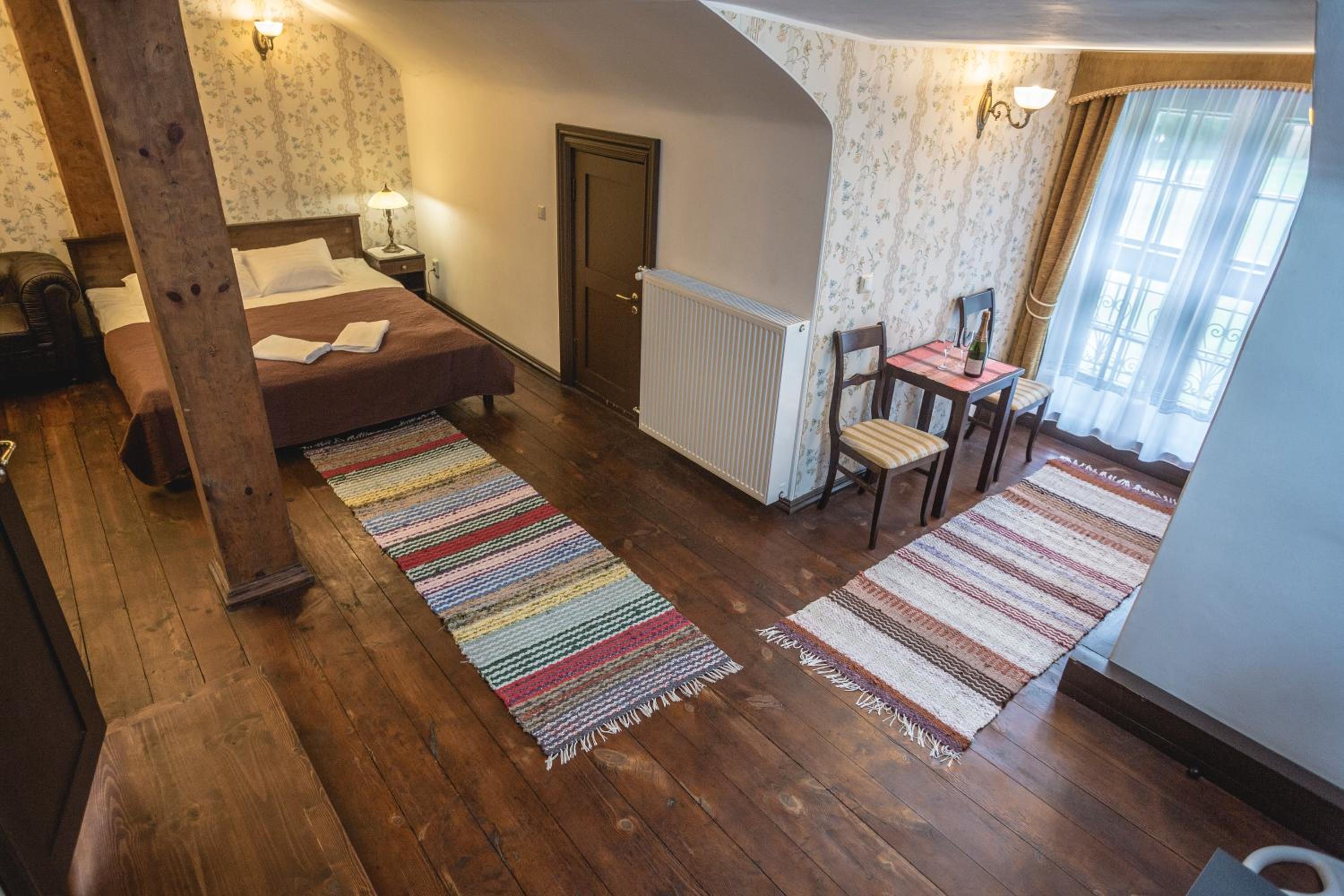 Double Room - Photo 2