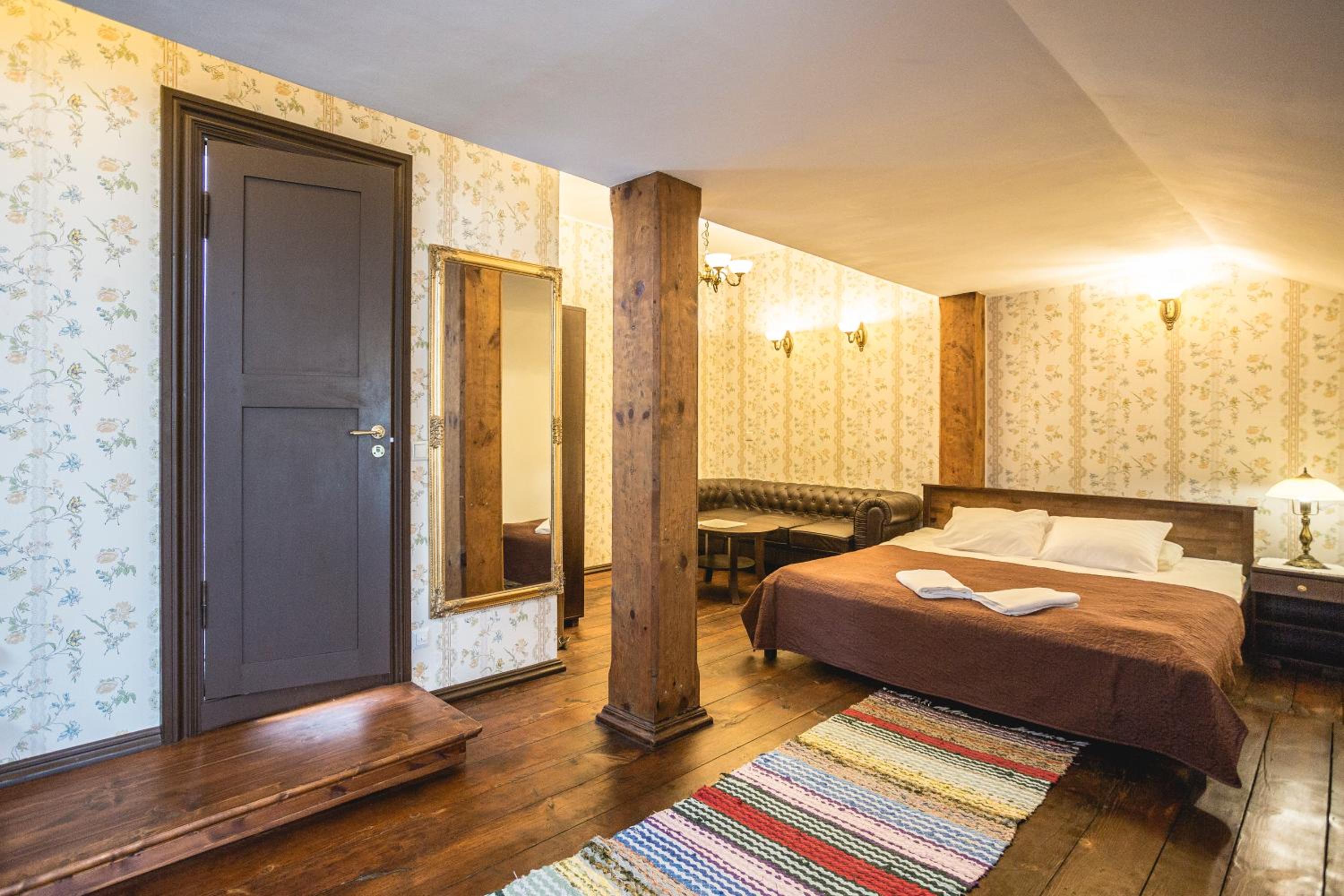 Double Room - Photo 1