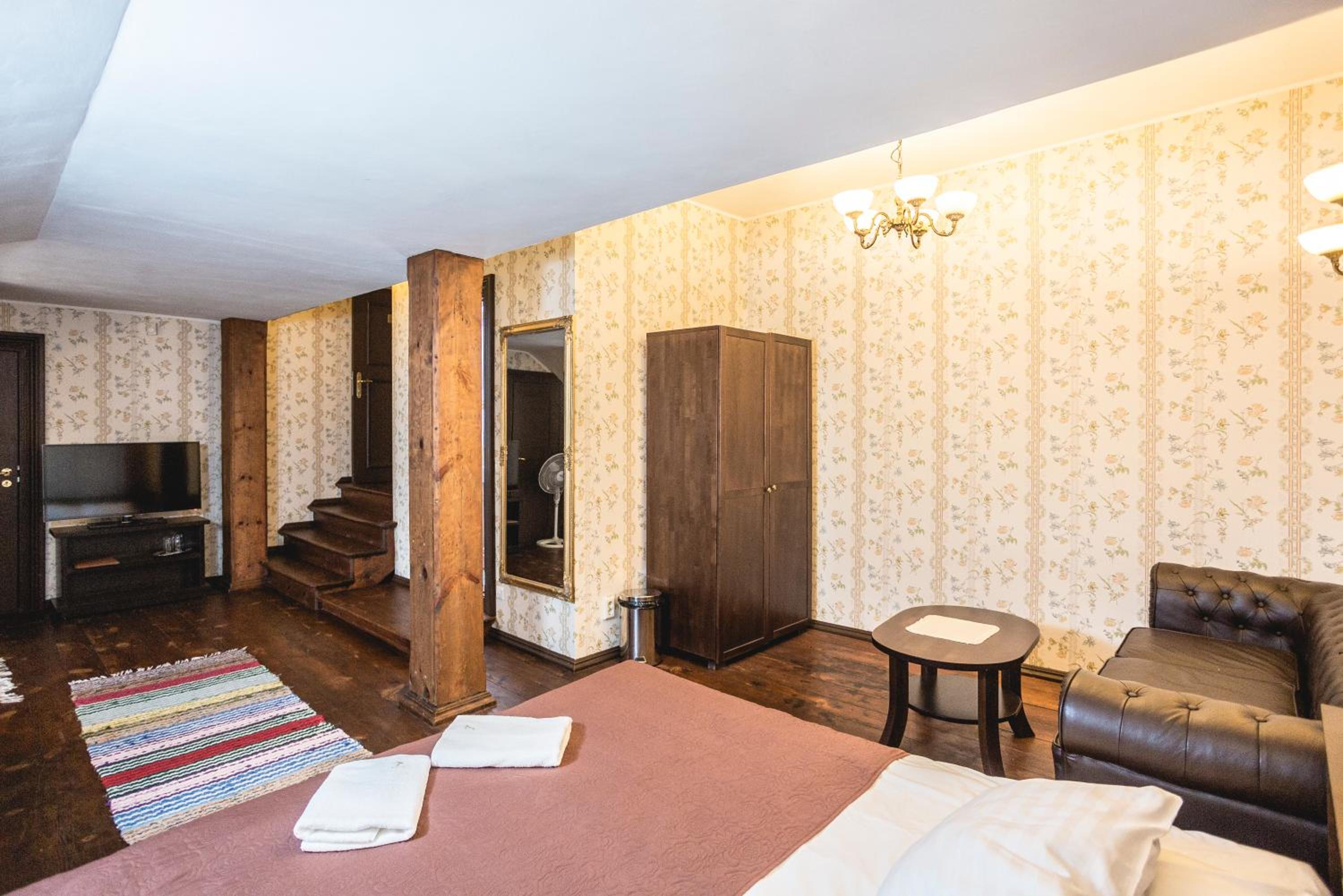 Double Room - Photo 4