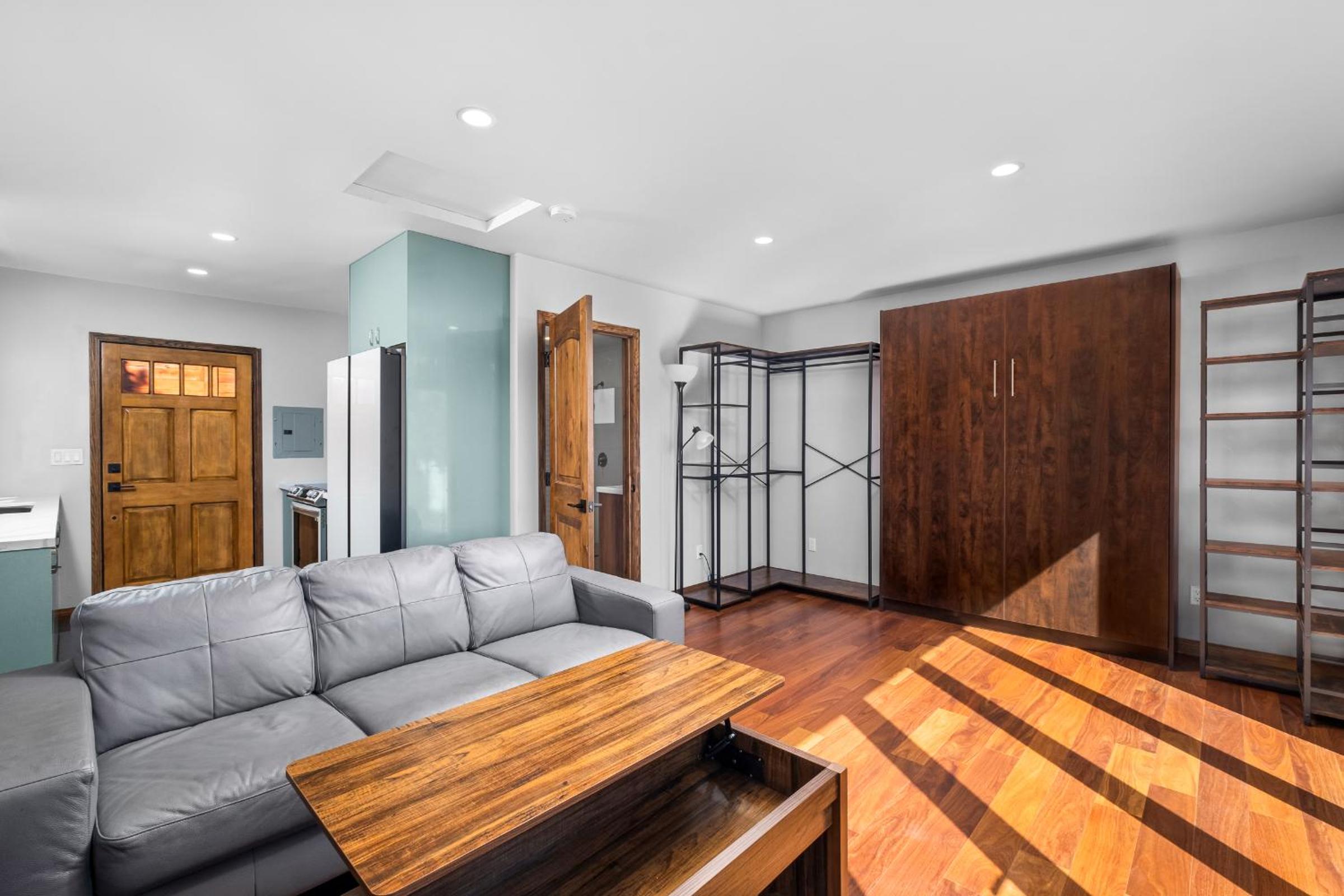 One-Bedroom House photo 2