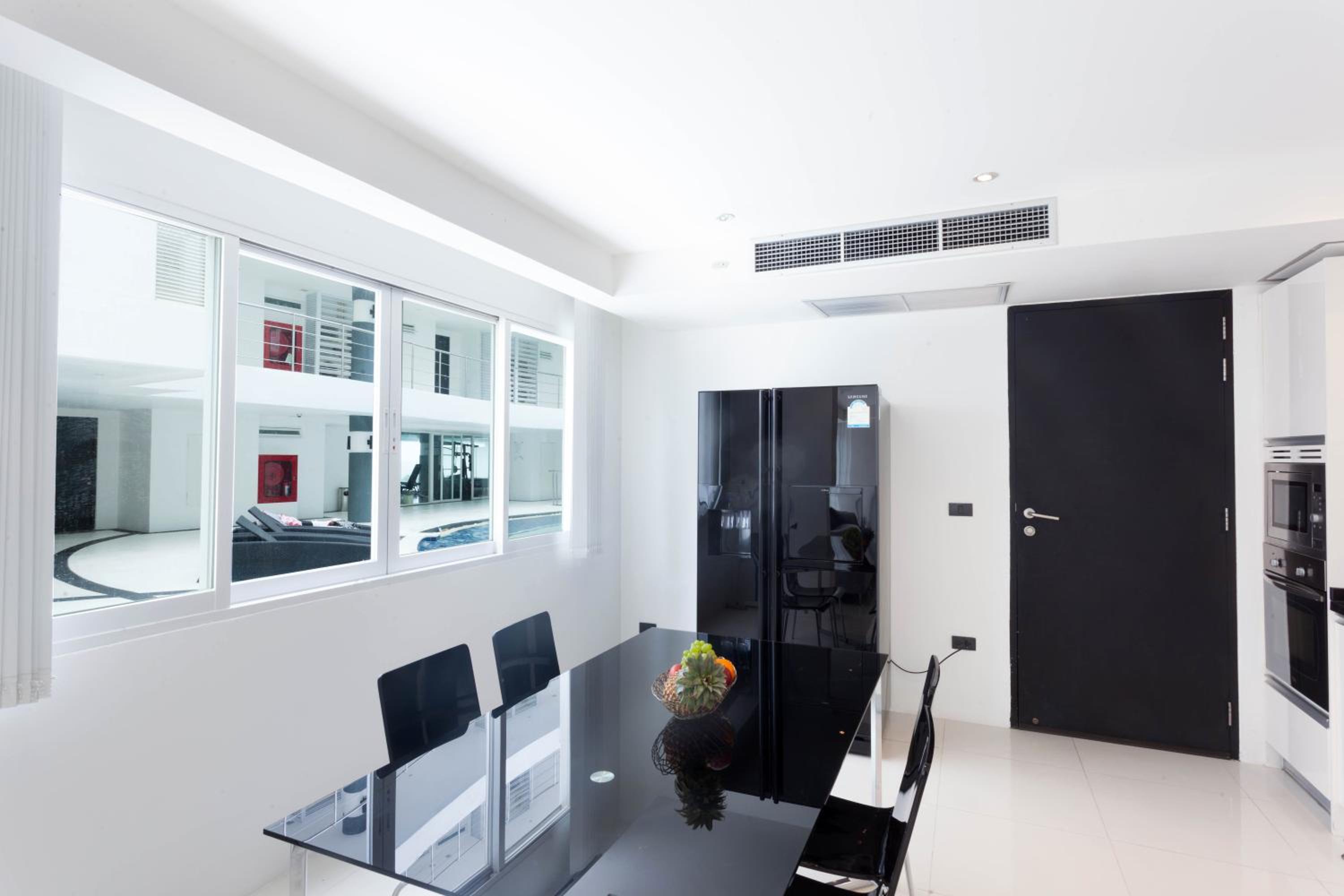 One-Bedroom Apartment - Photo 16