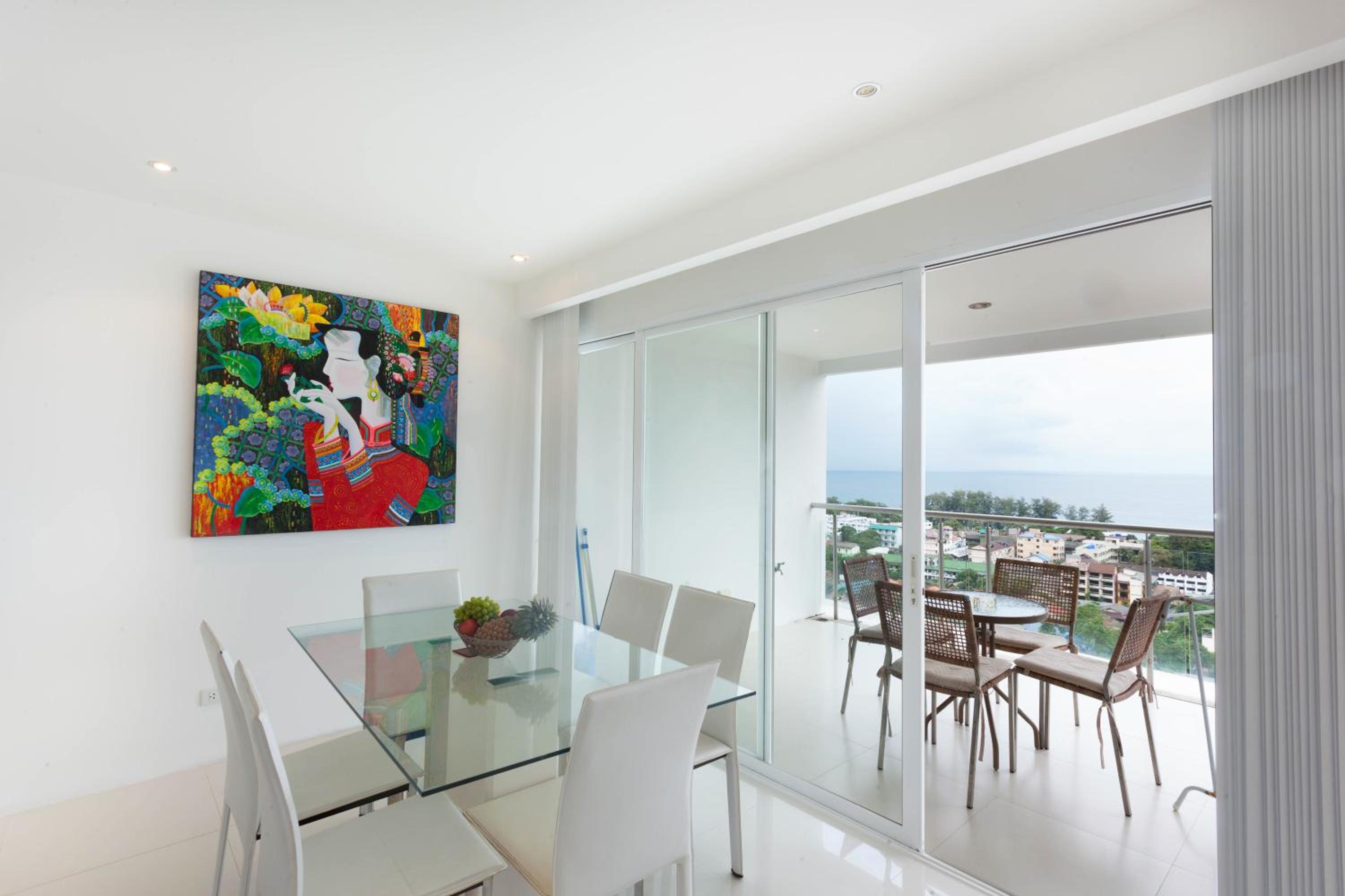 Two-Bedroom Apartment - Photo 24