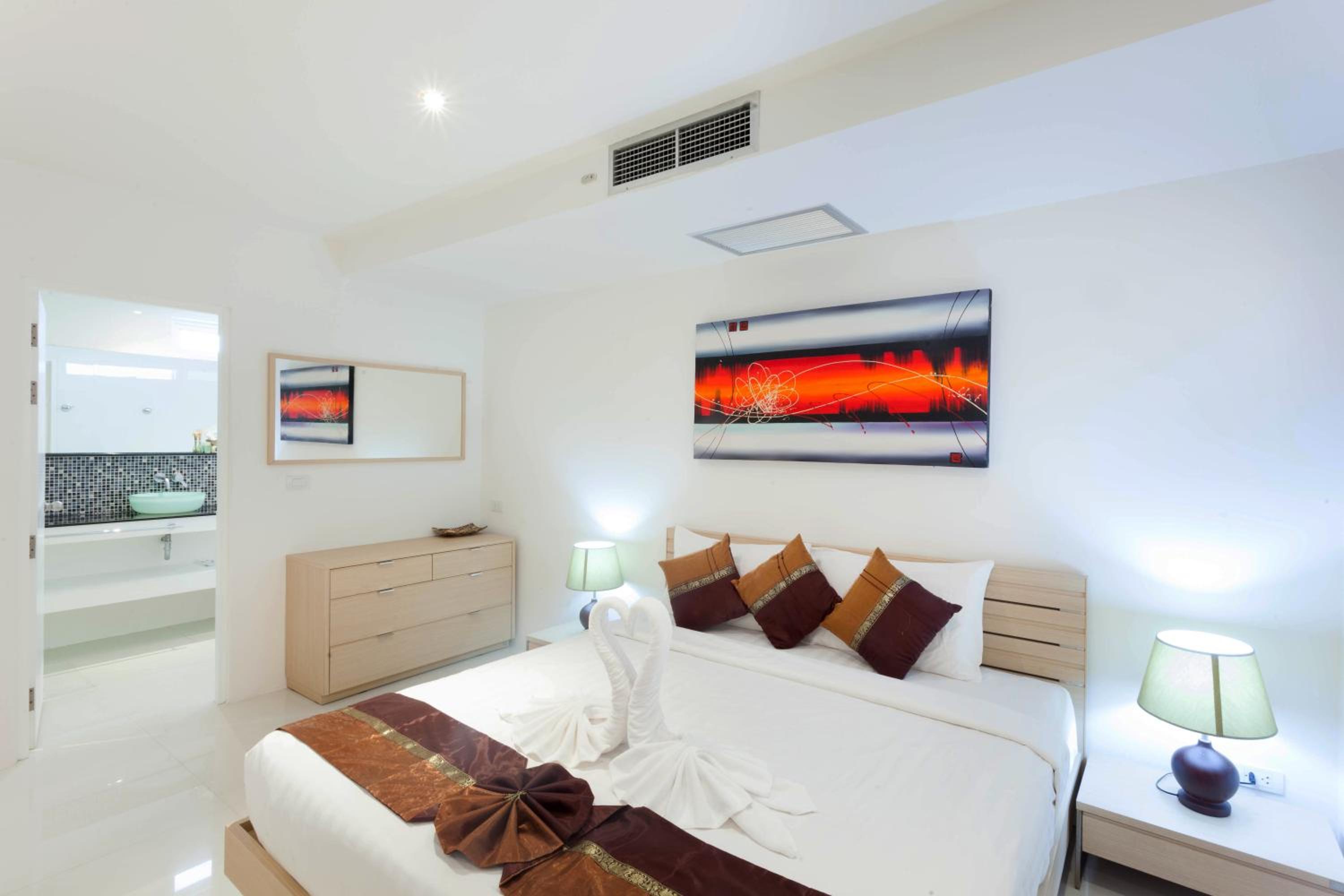 Two-Bedroom Apartment - Photo 1
