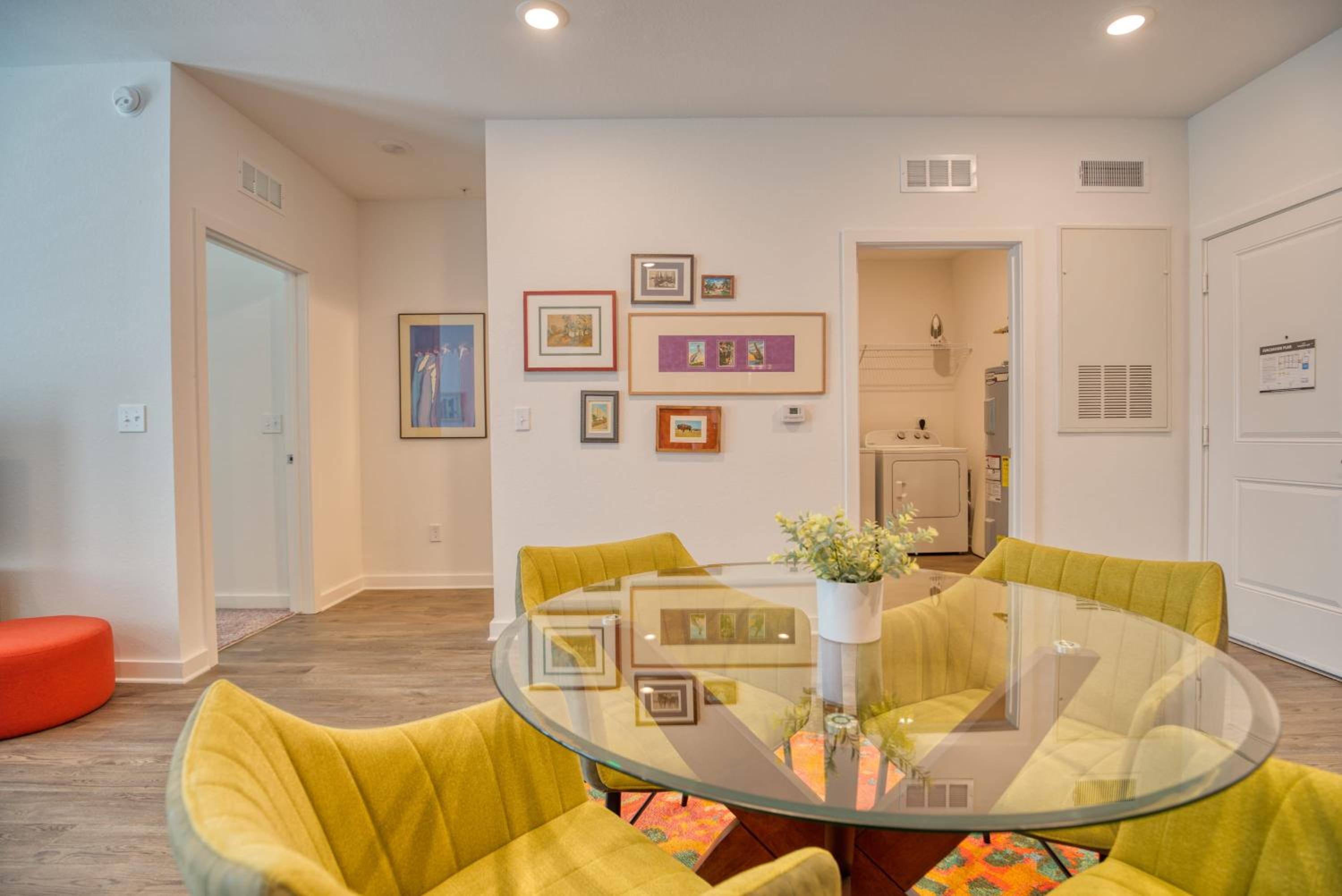 Apartment - Photo 28
