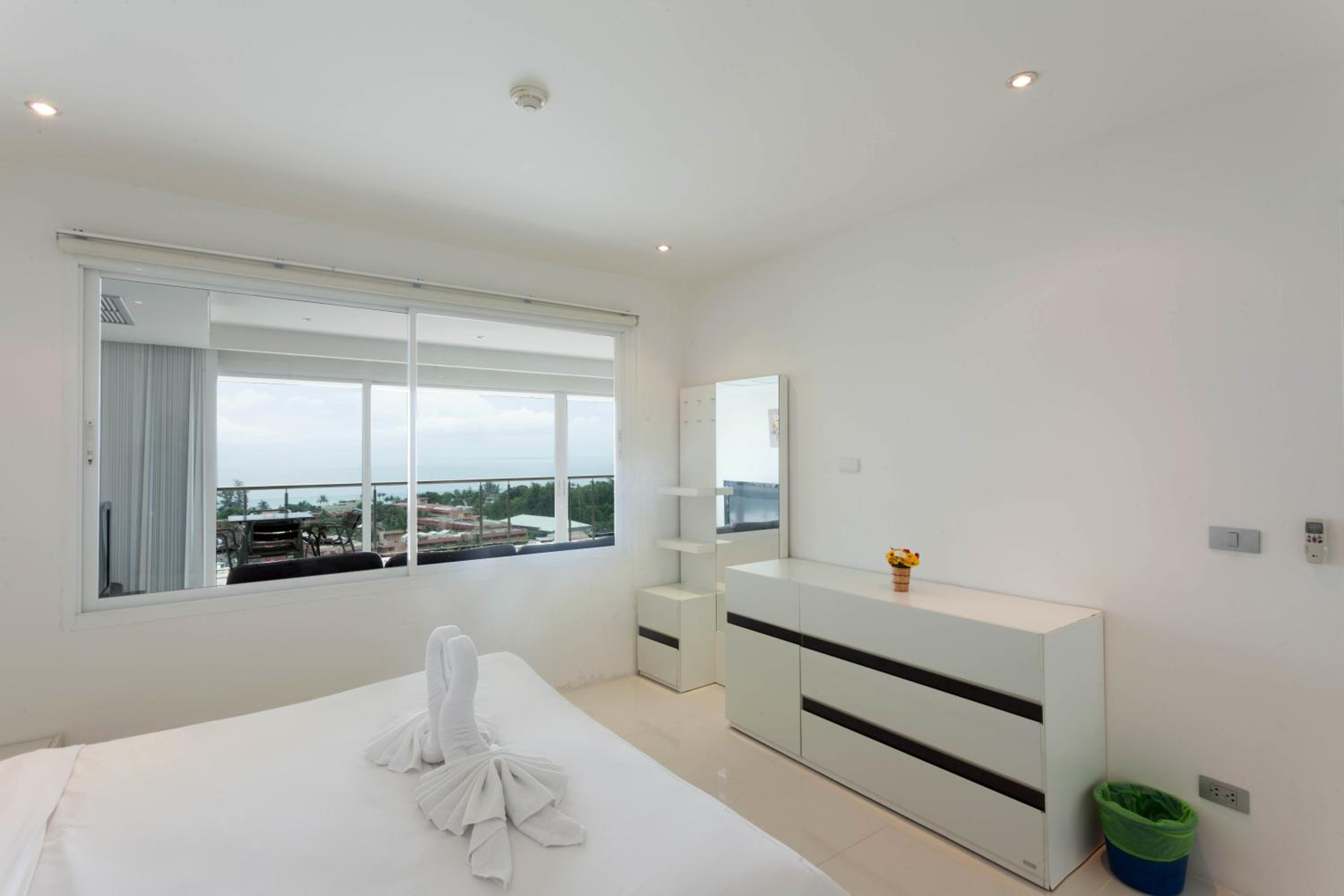 Two-Bedroom Apartment - Photo 12