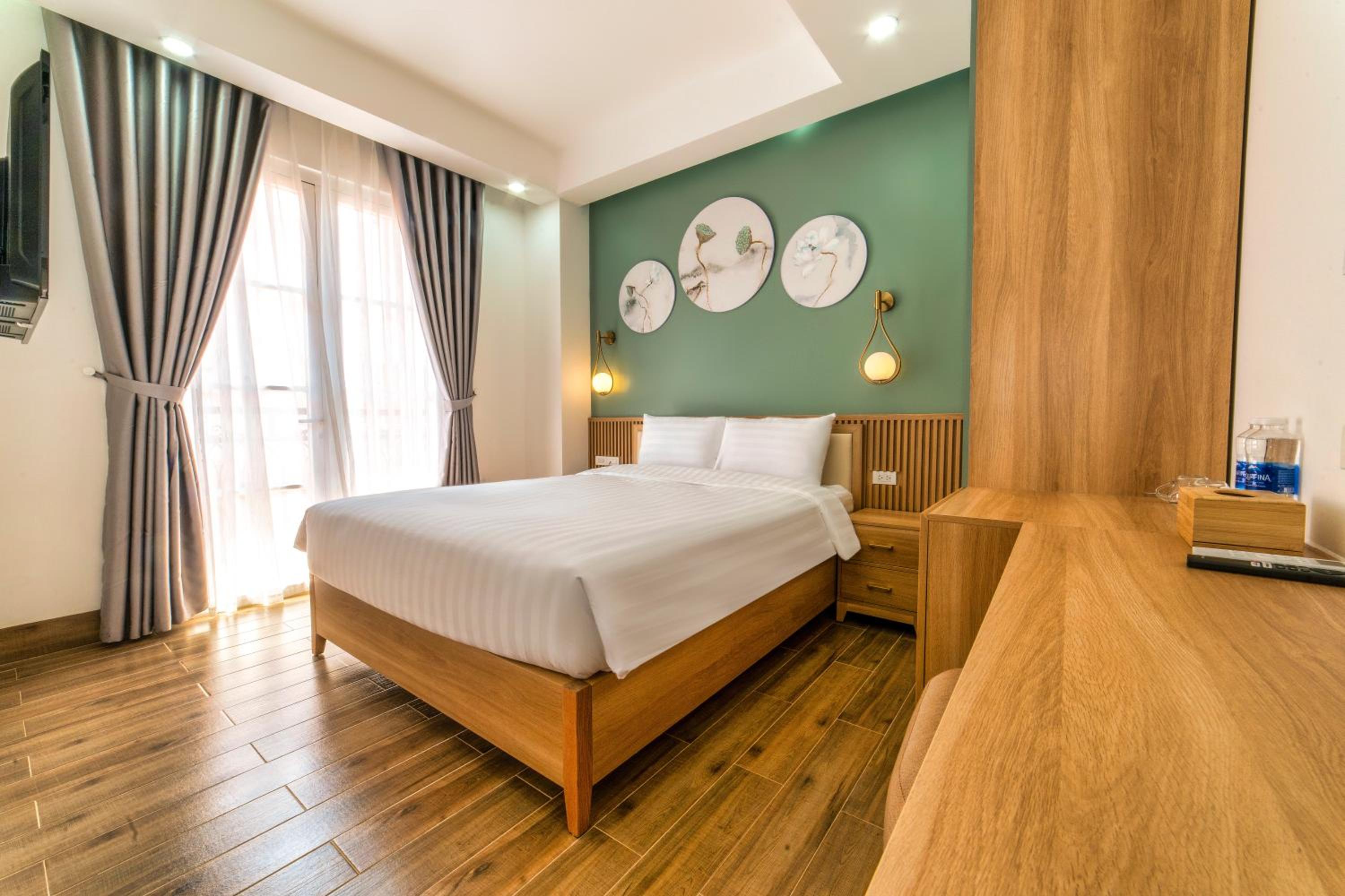 Double Room with Balcony - Photo 5