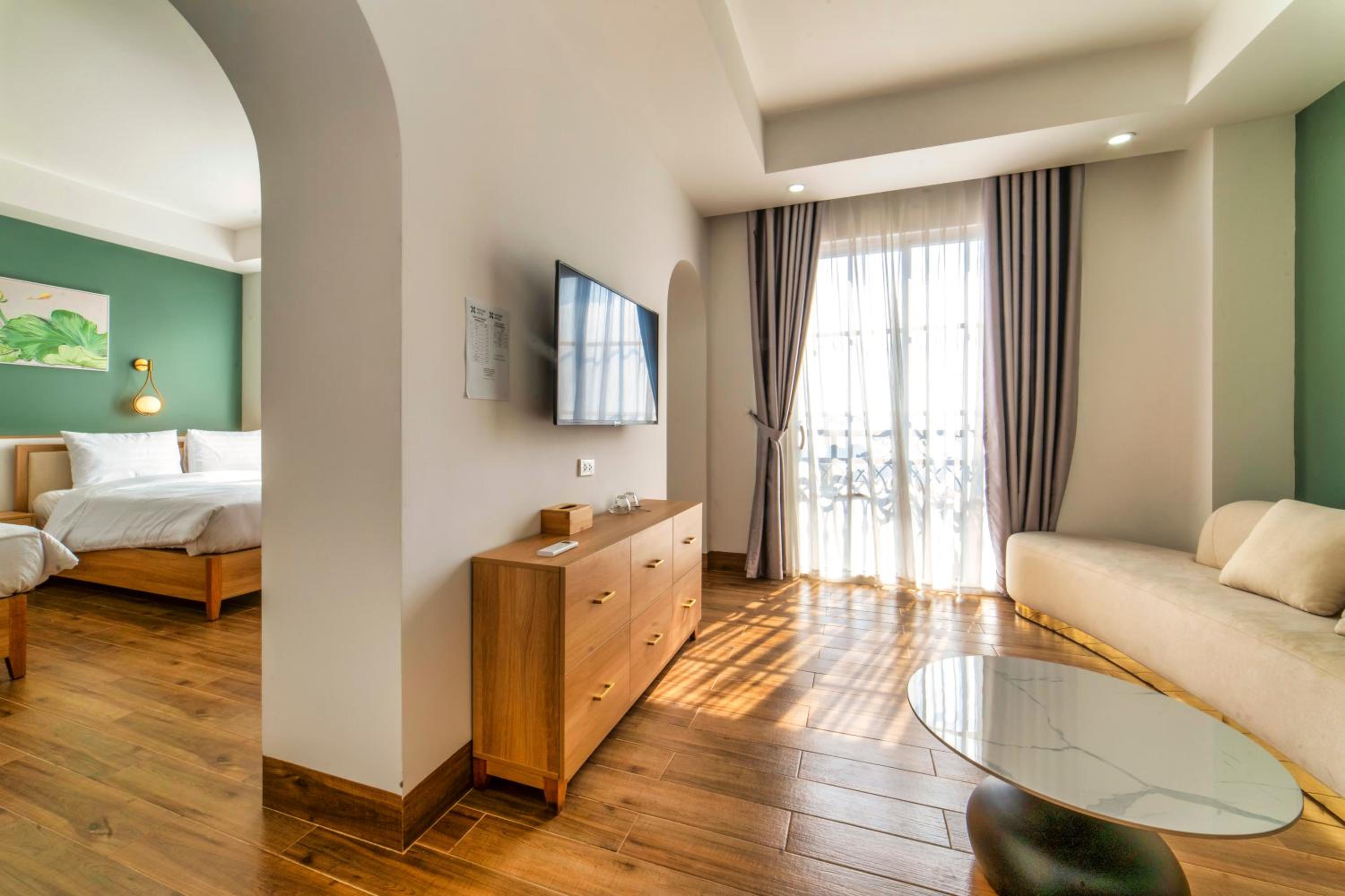 Family Room with Sea View - Photo 5