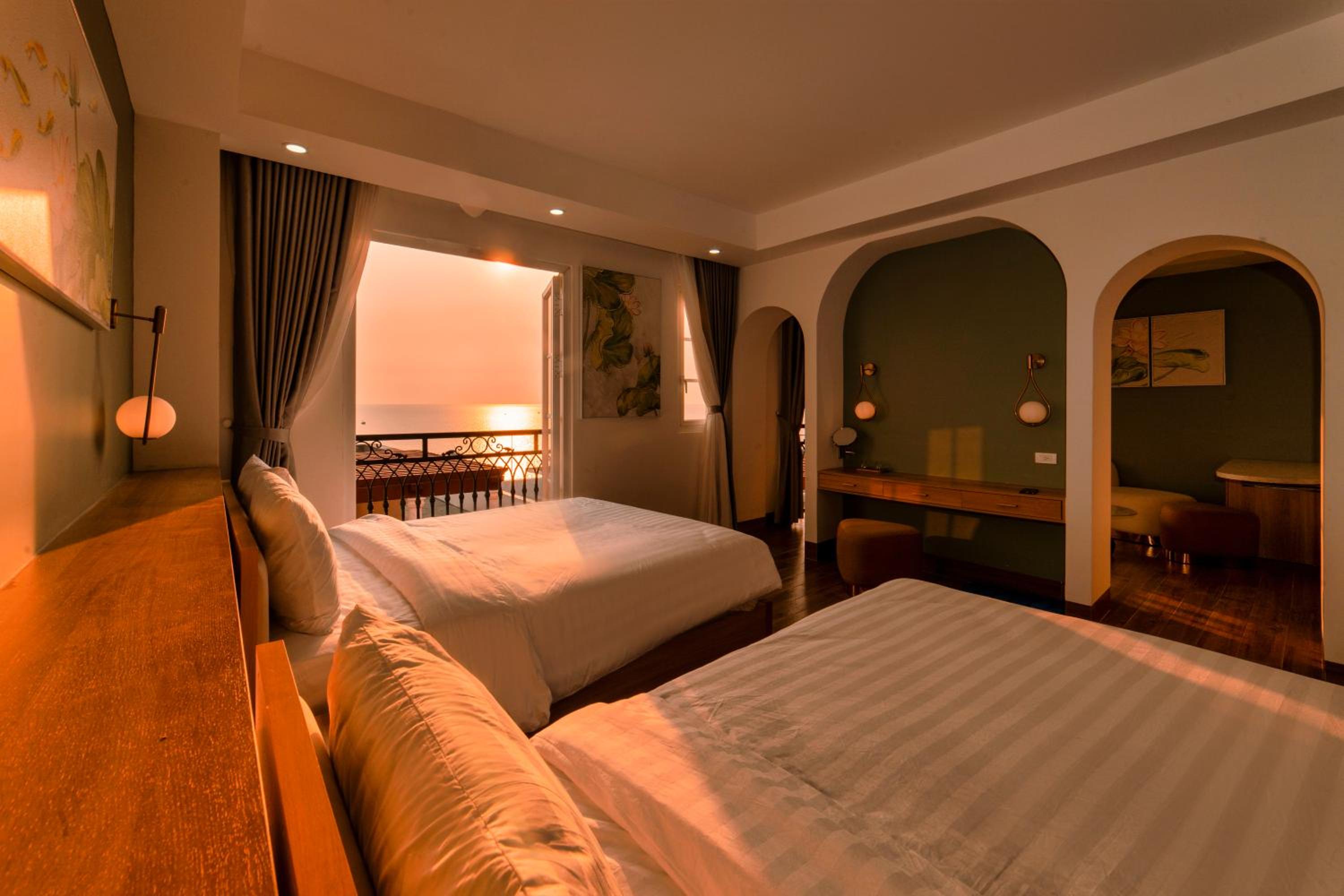 Family Room with Sea View - Photo 8