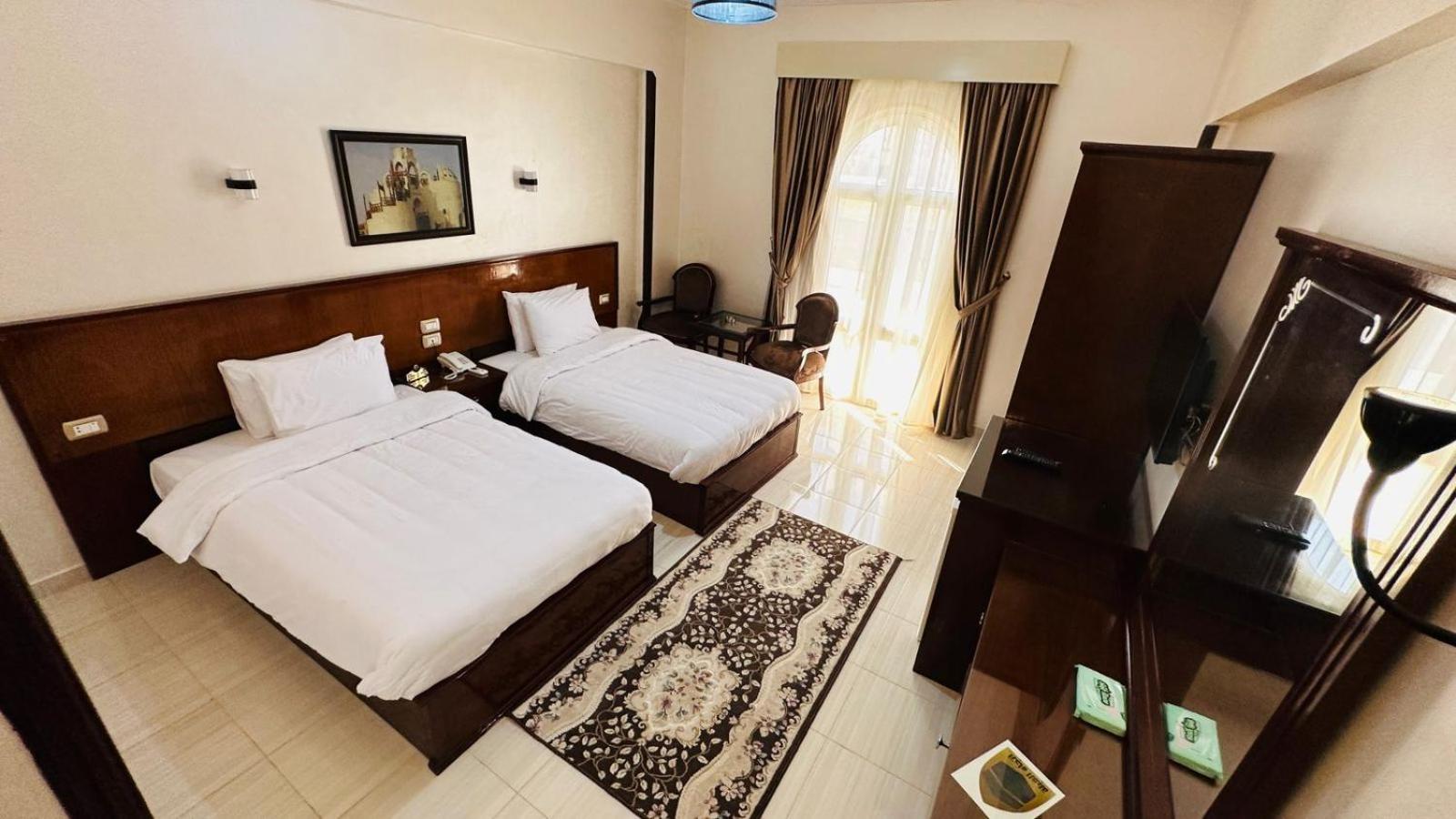Double Room with Balcony photo 2