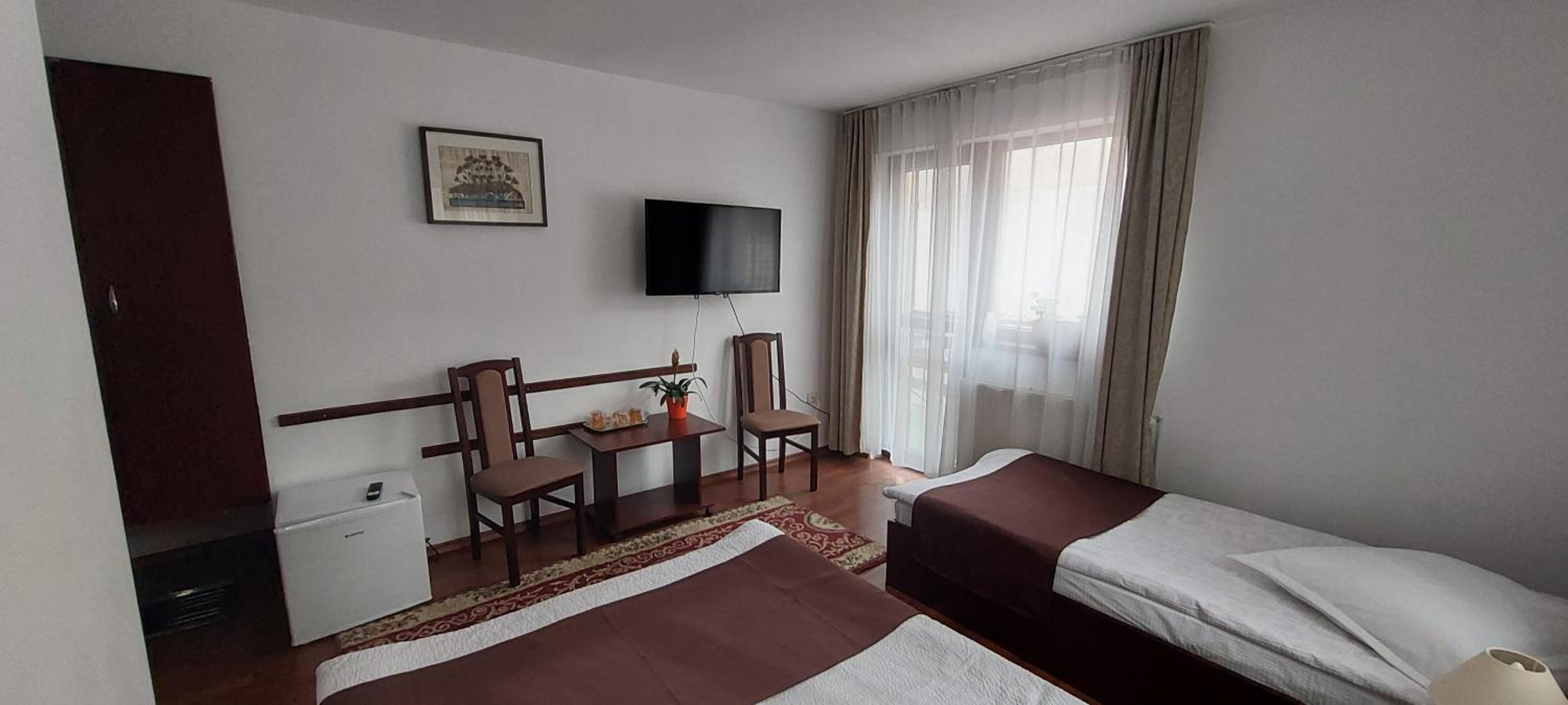 Triple Room with Balcony - Photo 4