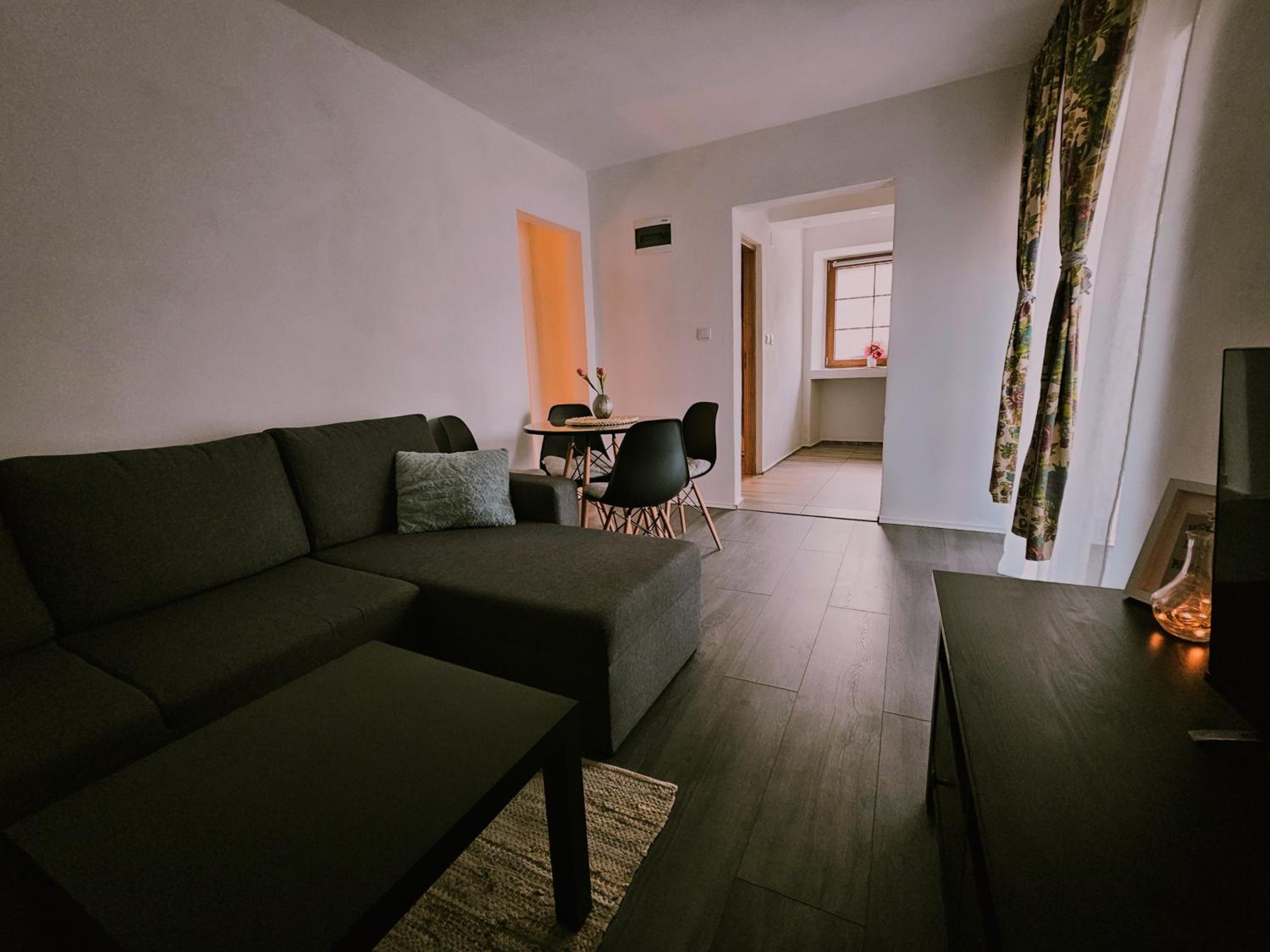 Apartment photo 3