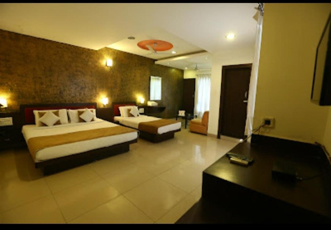 Standard Family Room