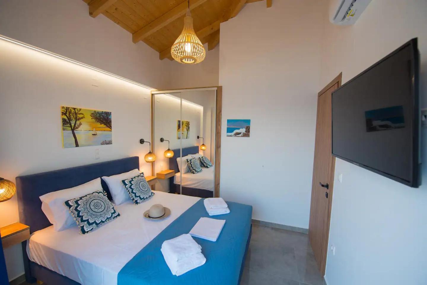 One-Bedroom House photo 1