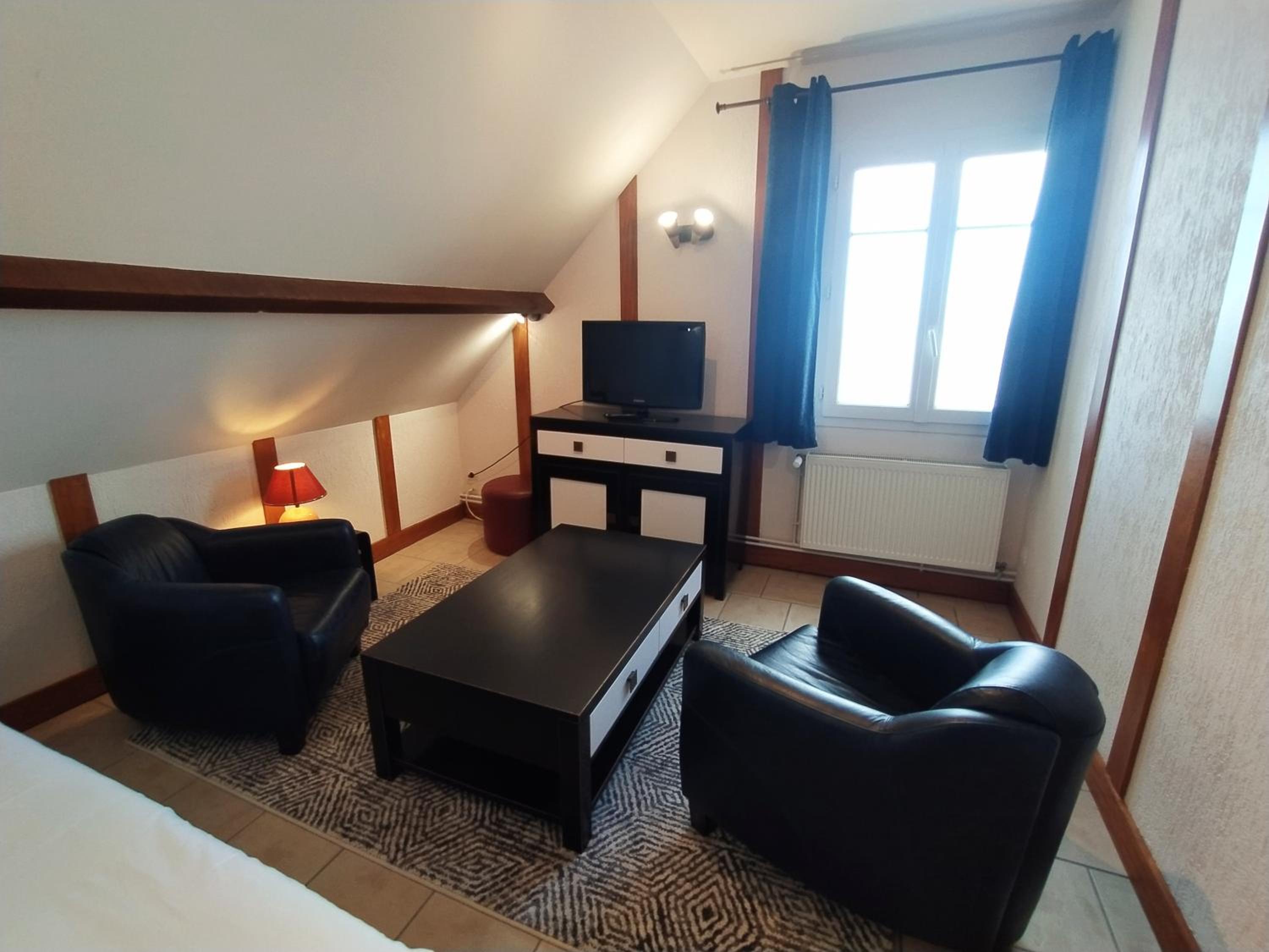 Small Apartment - Second Floor