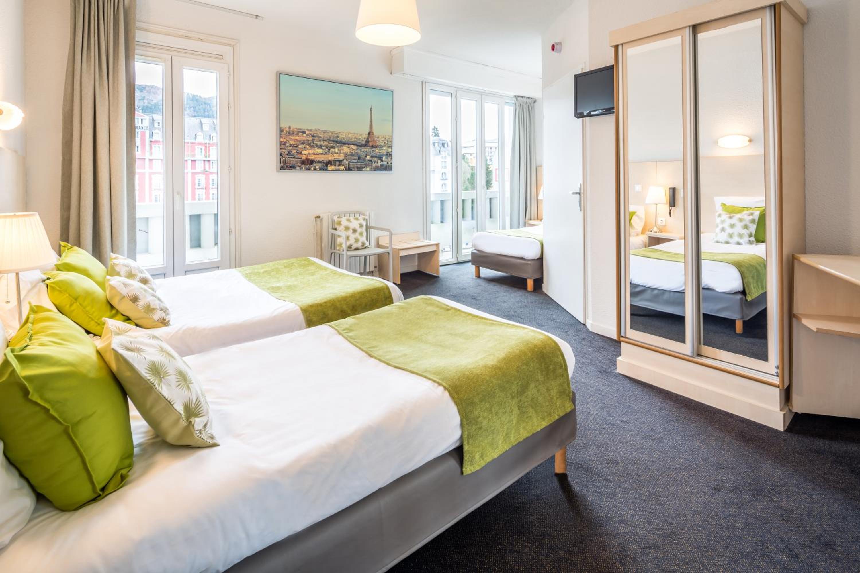 Triple Room with View