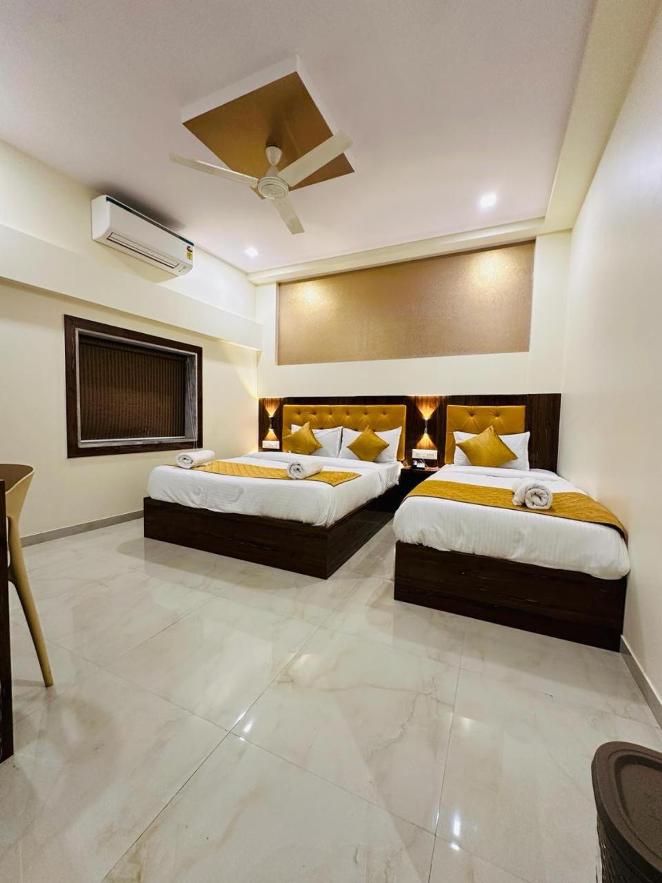 Luxury Triple Room