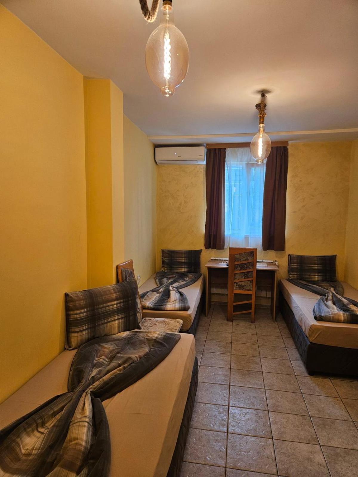 Budget Triple Room photo 2