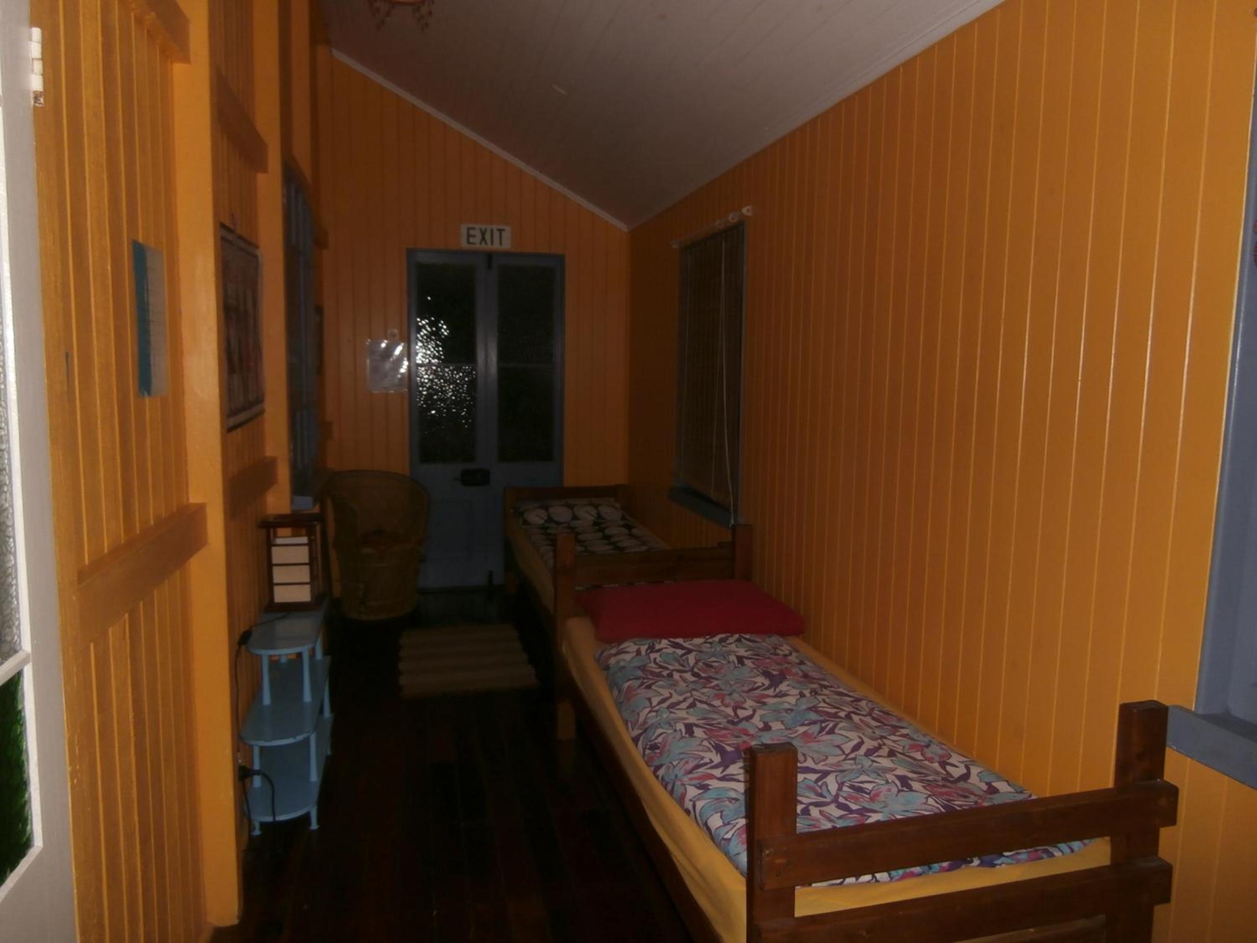 Budget Twin Room photo 2