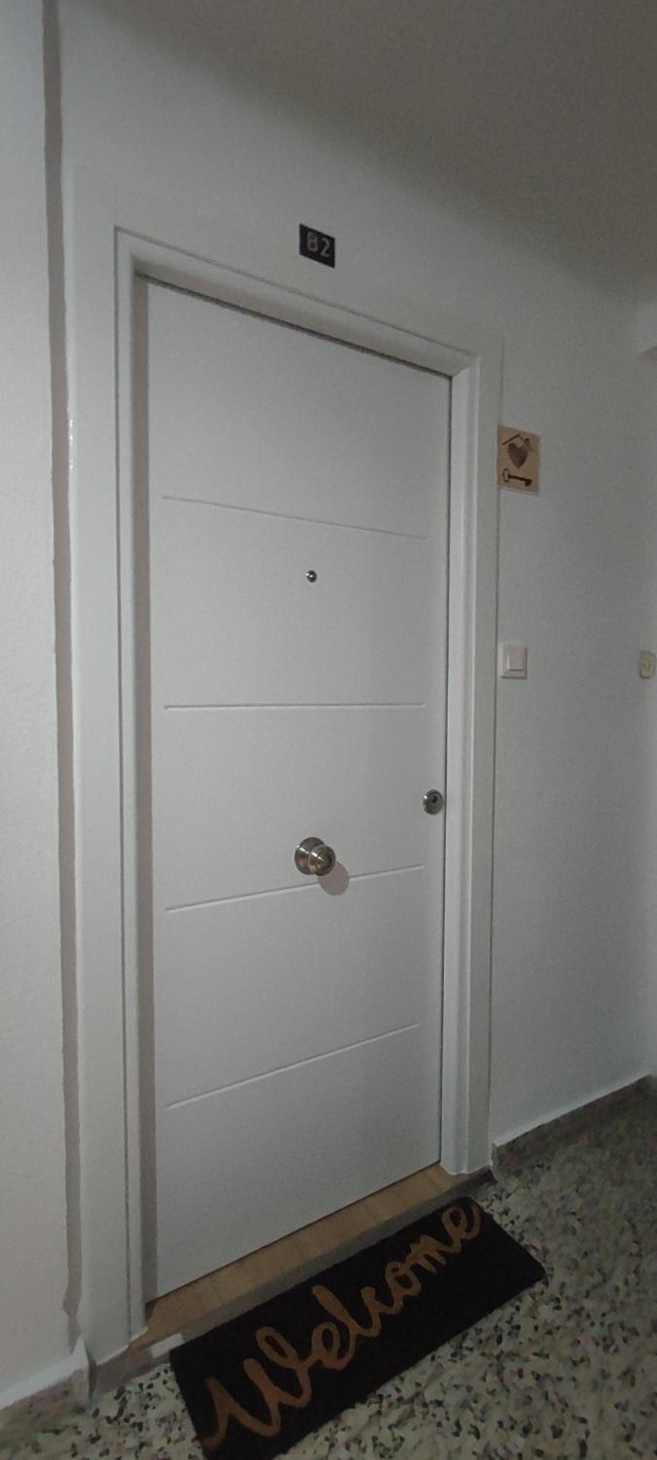 One-Bedroom Apartment photo 2