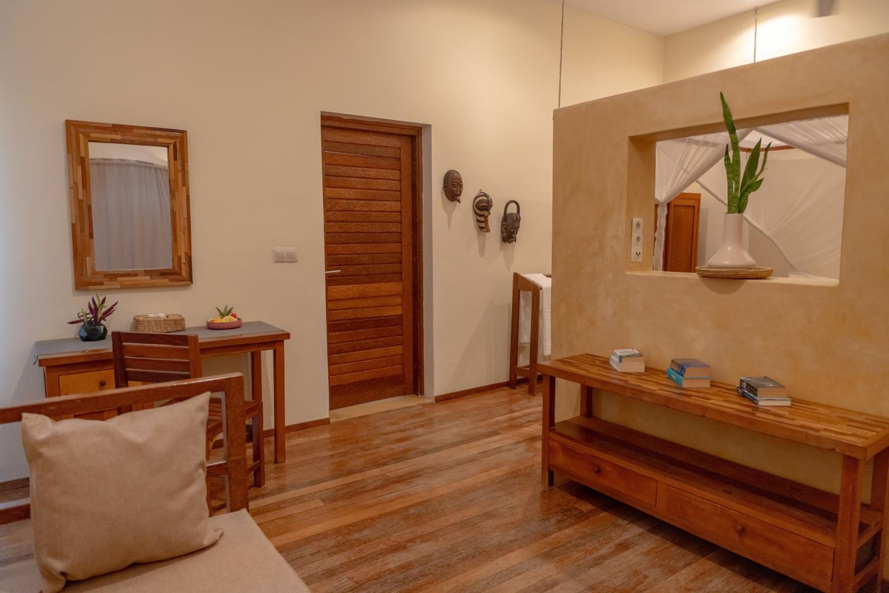 Deluxe One-Bedroom Apartment with Sea View