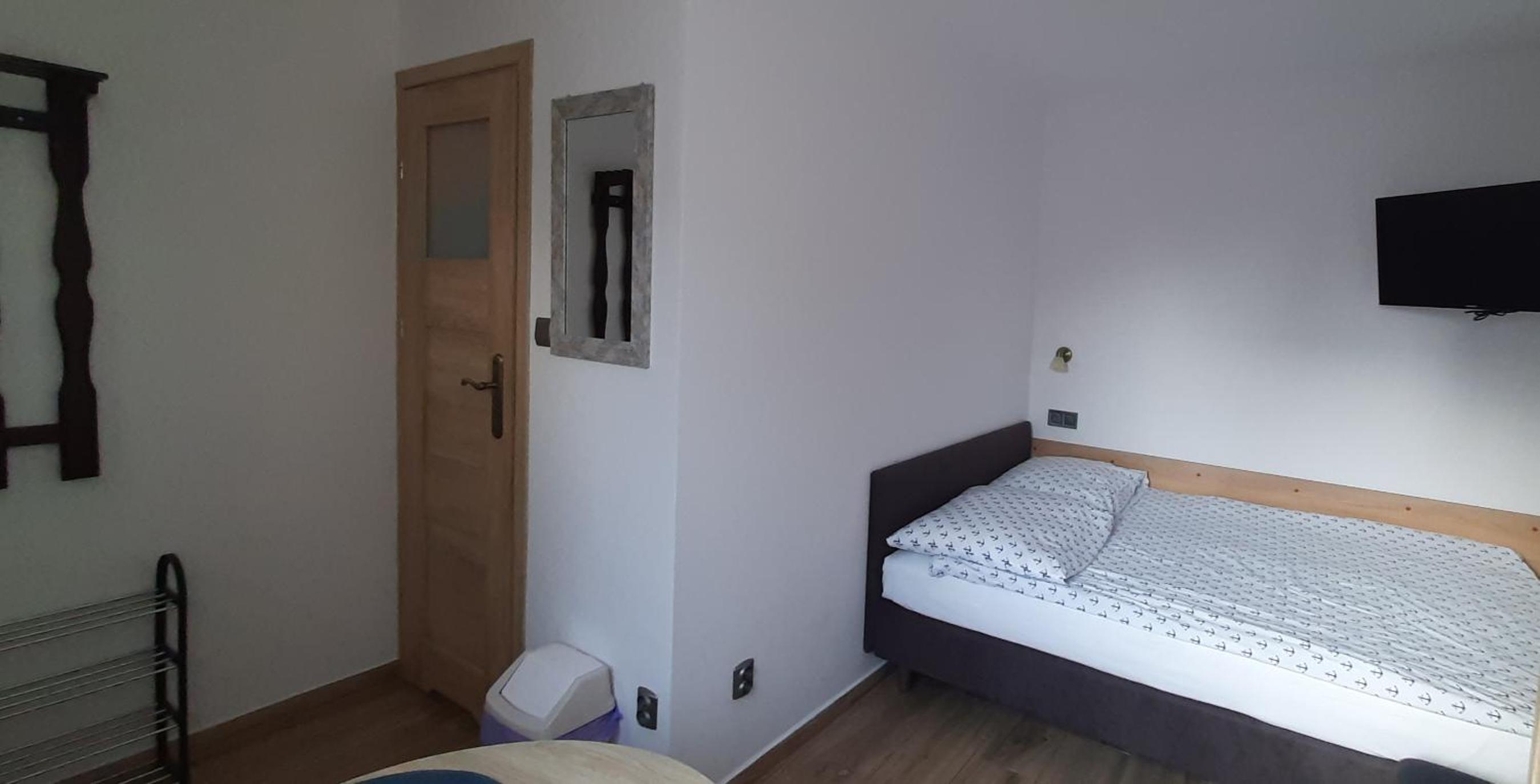 Small Double Room photo 1