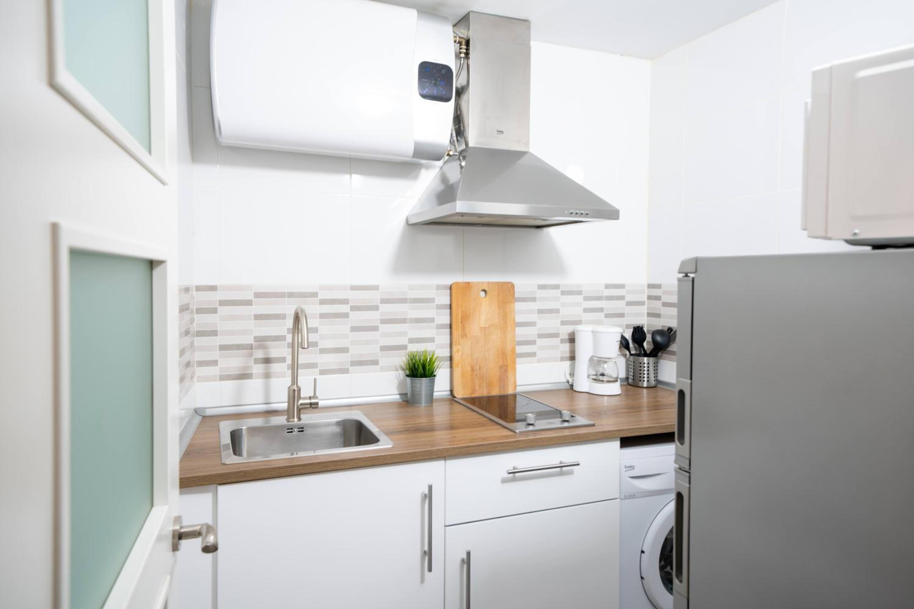 Studio Apartment photo 2