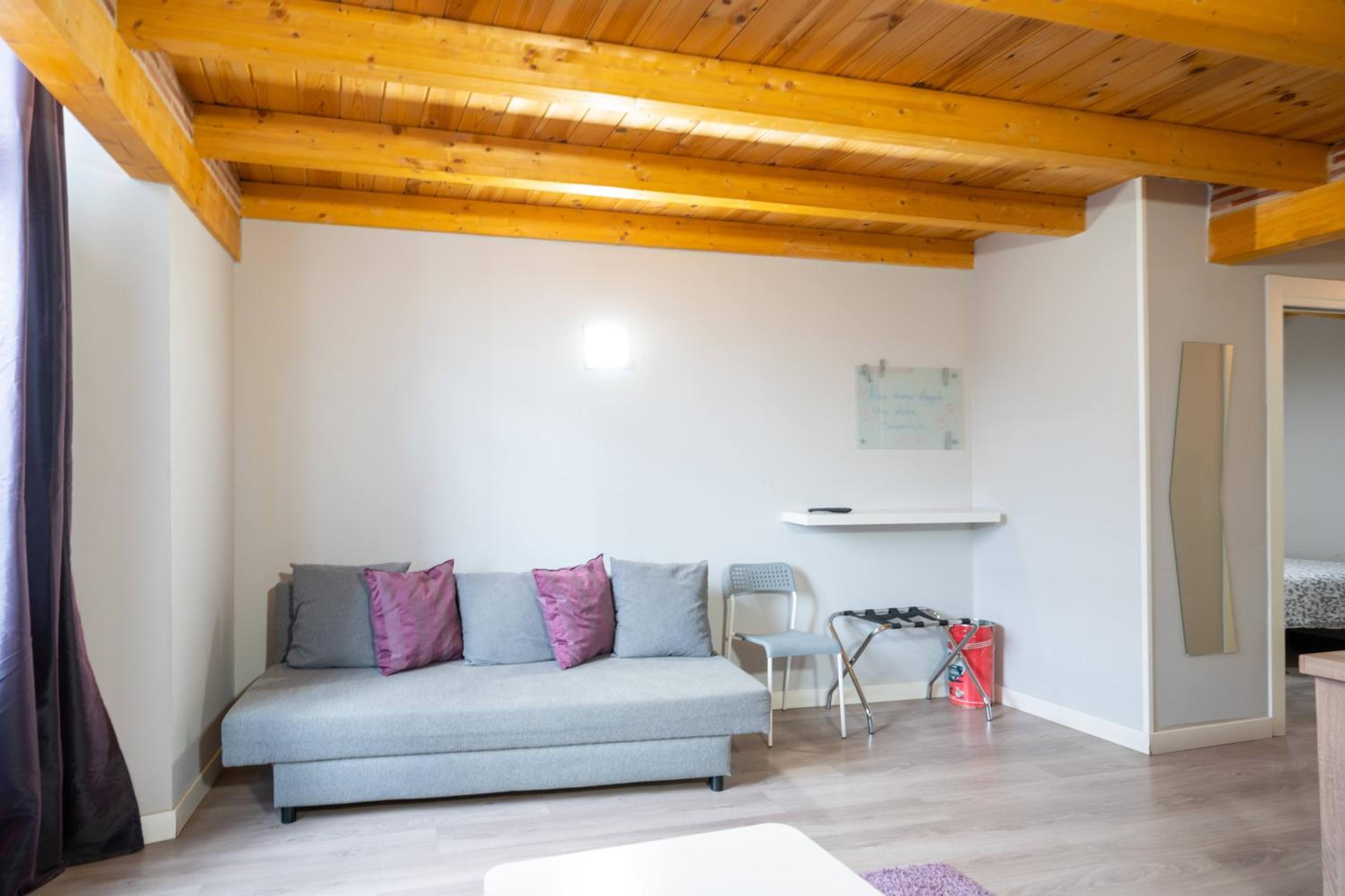 Studio Apartment photo 3